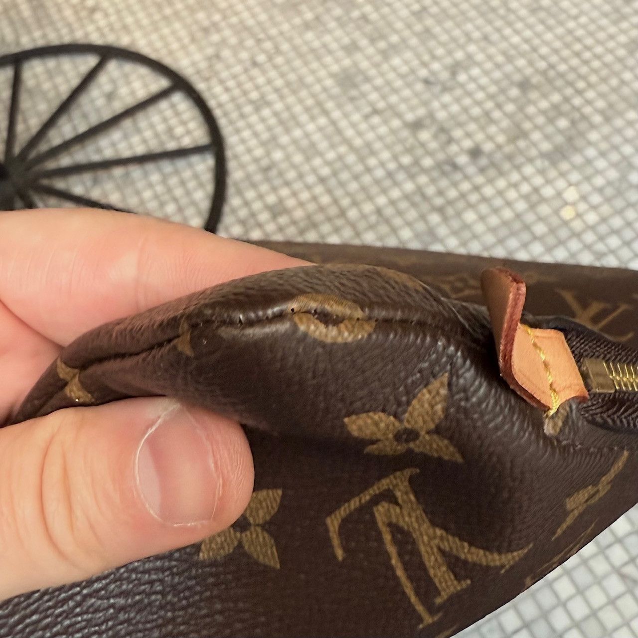 Louis Vuitton Louis Vuitton Etui Voyage Brown Monogram GM Pouch Size ONE SIZE - 13 Thumbnail