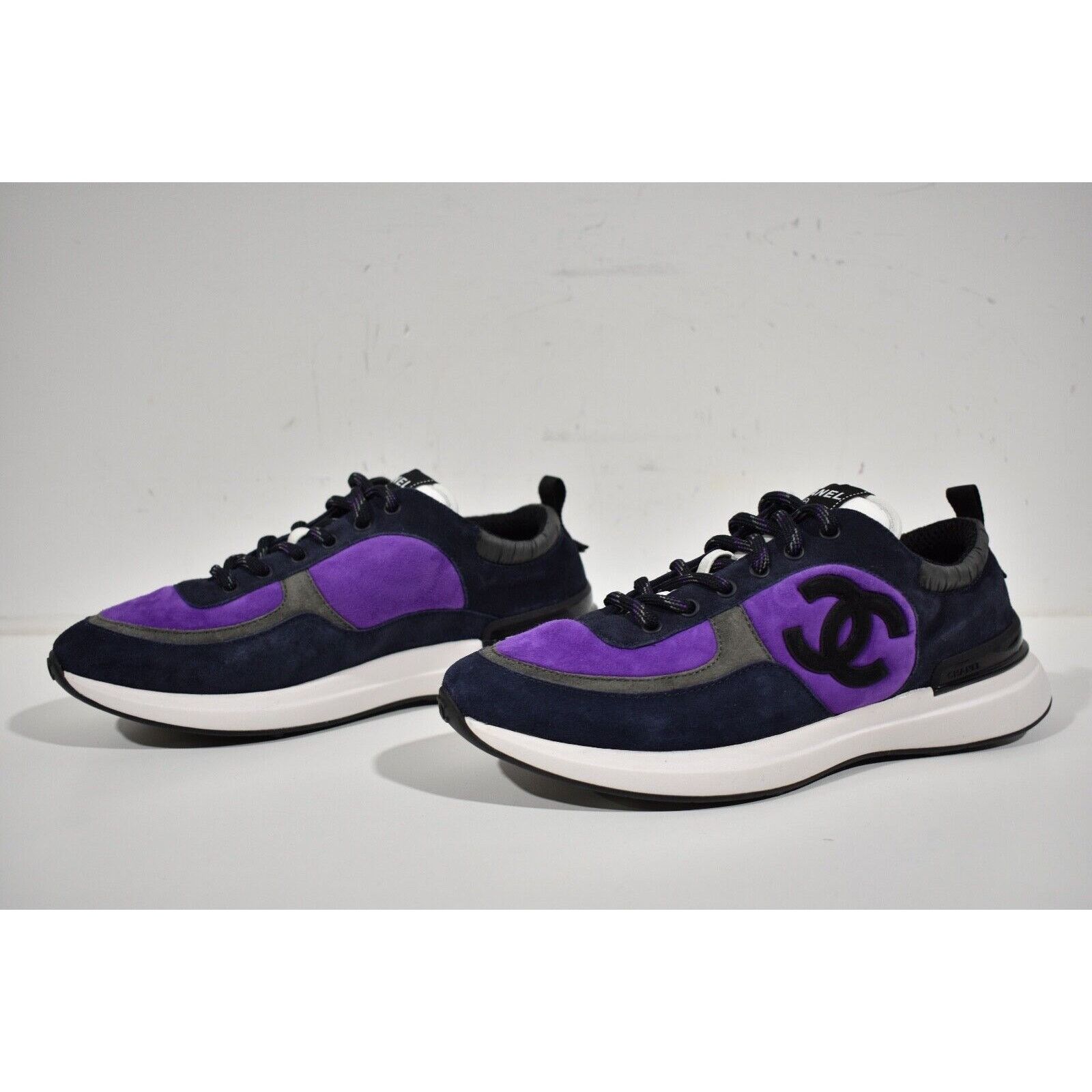 Chanel 21K Suede CC Logo Lace Up Tie Flat Runner Trainer Sneaker 41 Size US 11 / IT 41 - 8 Thumbnail