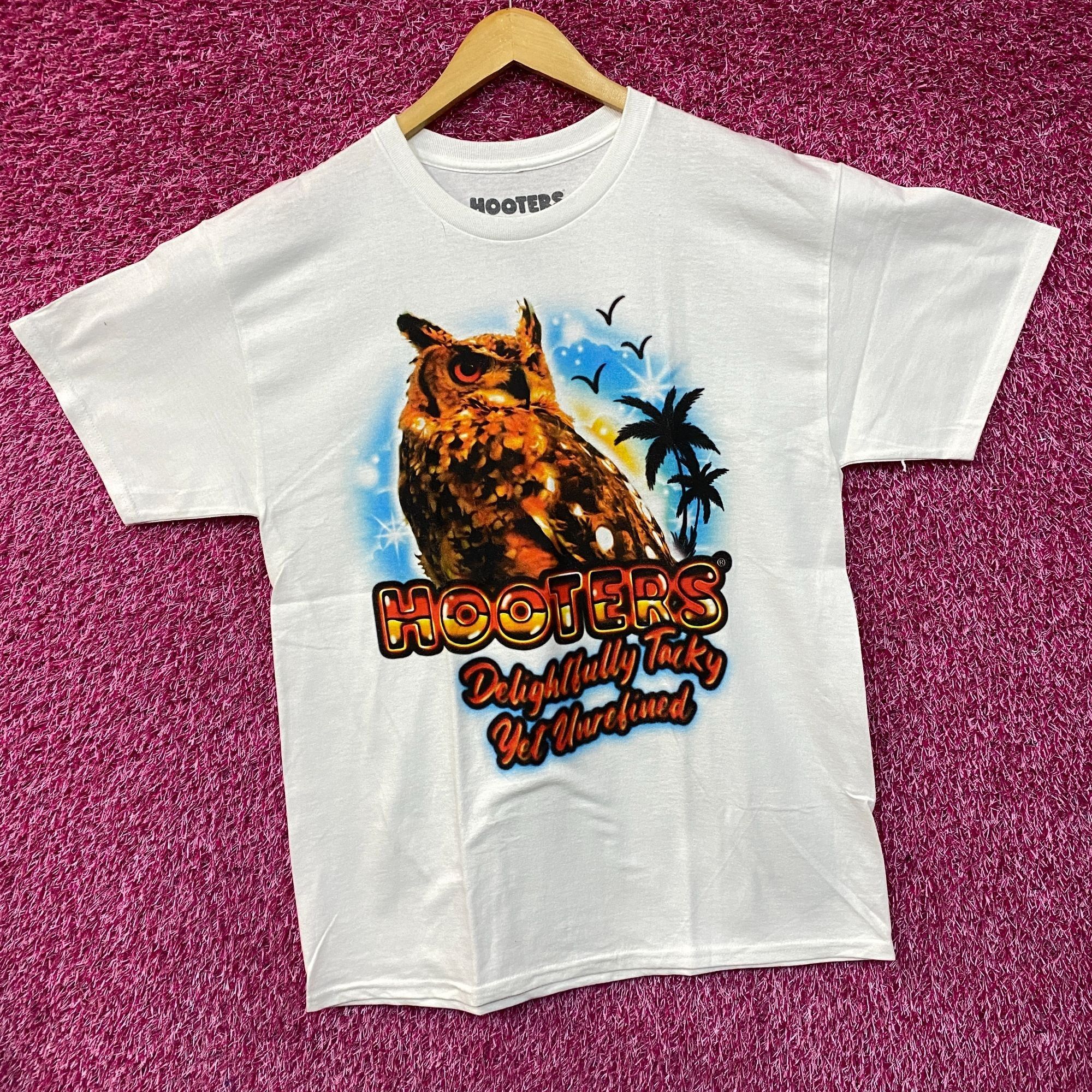 Ripple Junction Hooters Delightfully Tacky Yet Unrefined T-Shirt Large Size US L / EU 52-54 / 3 - 3 Thumbnail