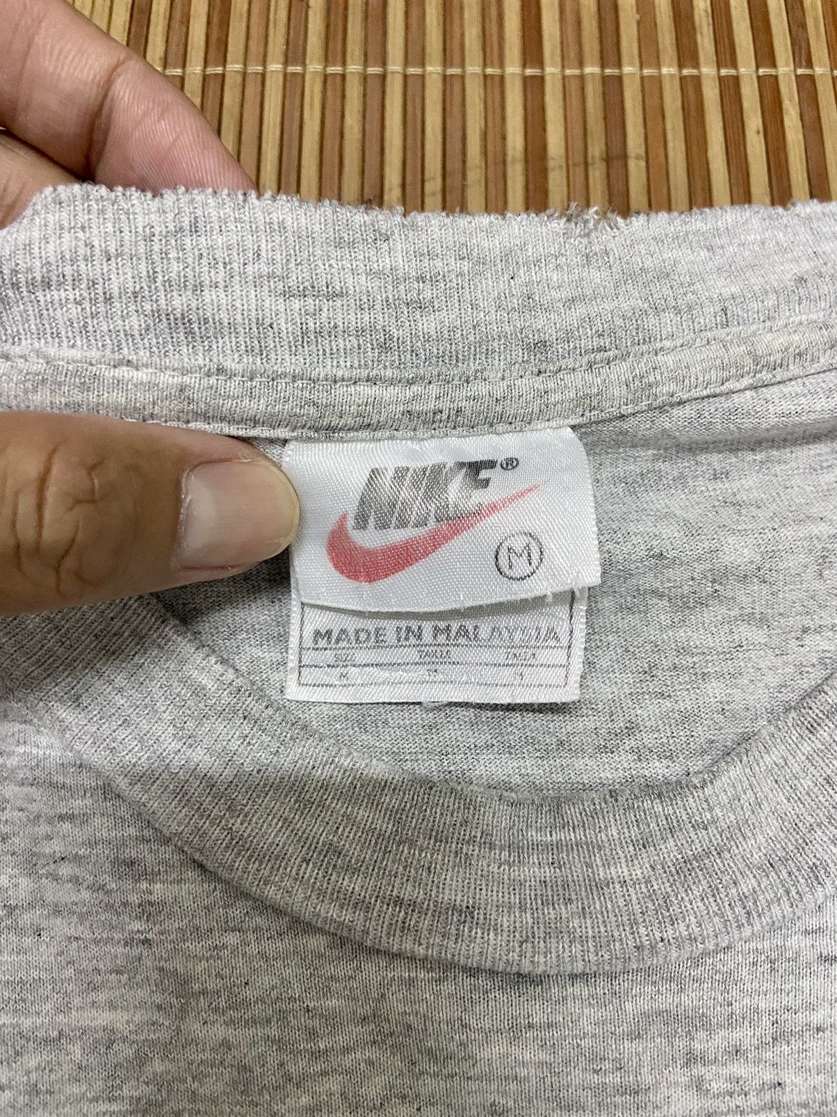 Nike × Vintage VINTAGE Y2K NIKE TEE Size US M / EU 48-50 / 2 - 17 Thumbnail