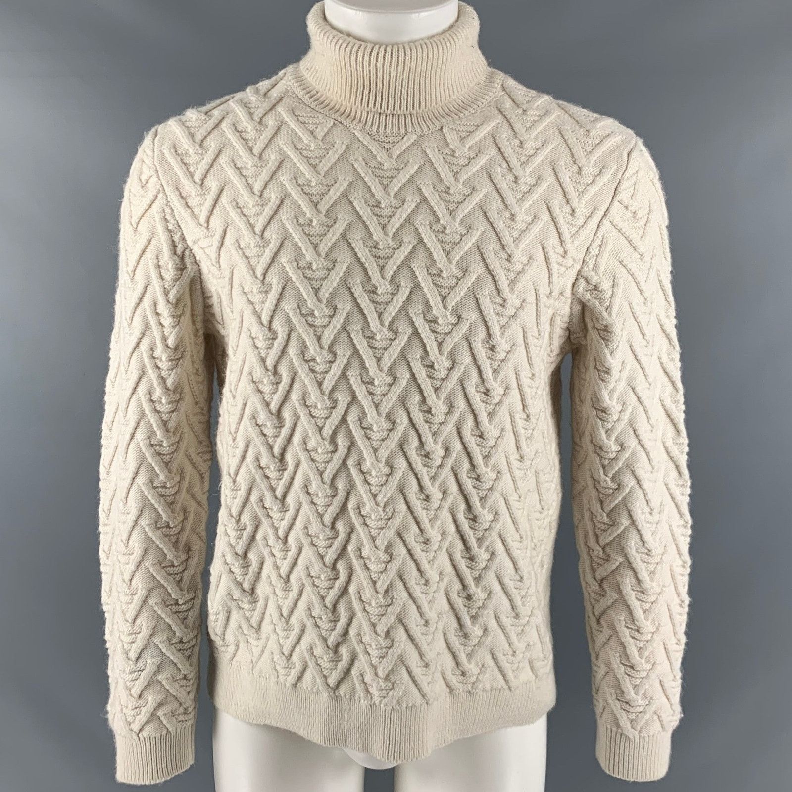 Vintage VINTAGE Size M Cream Knit Turtleneck Sweater Size US M / EU 48-50 / 2 - 1 Thumbnail