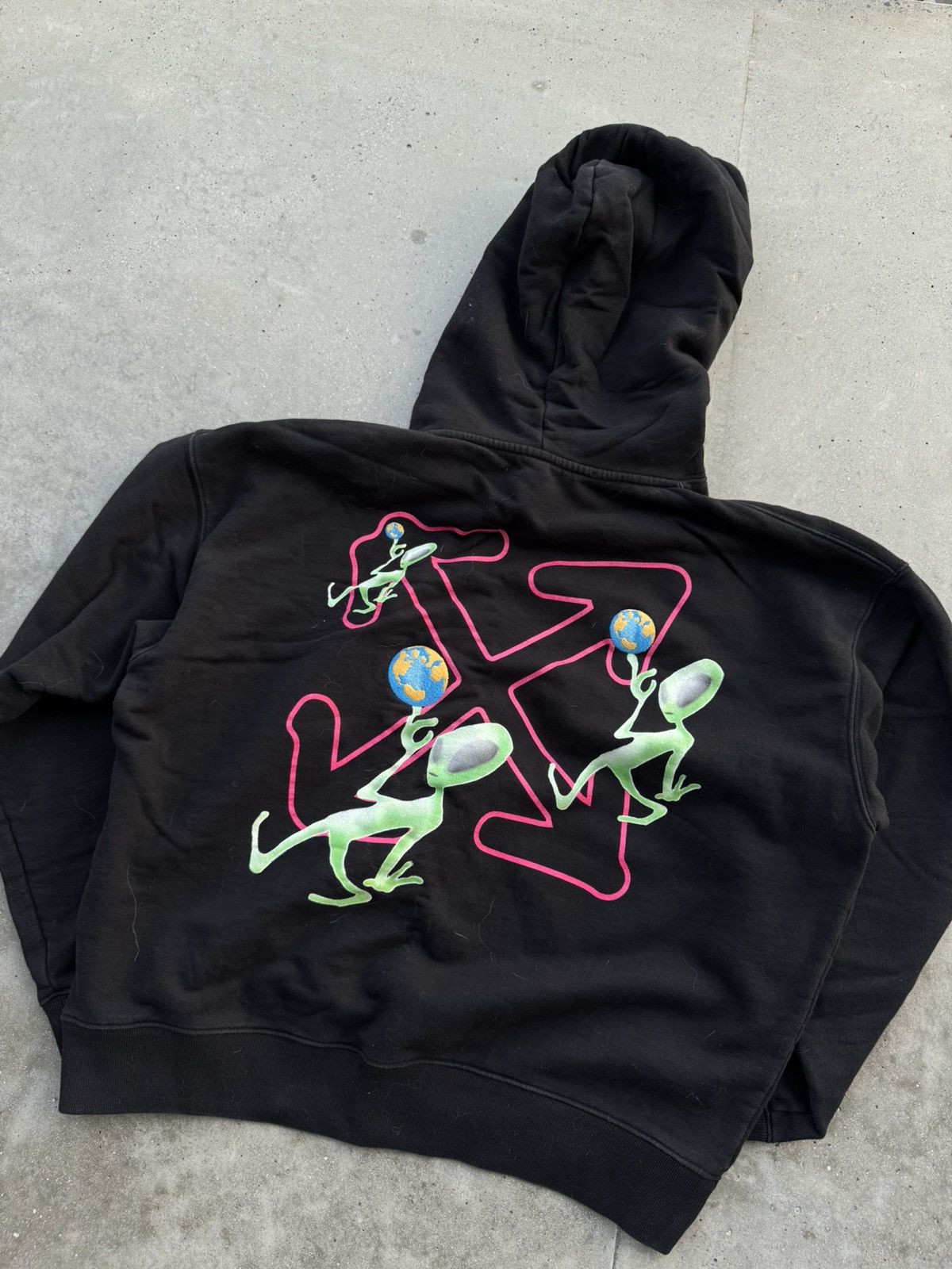Off-White Off-White hype hoodie Alien cross back Size US M / EU 48-50 / 2 - 1 Thumbnail