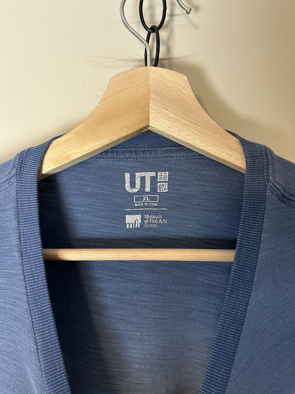 Uniqlo Uniqlo Museum Of Fine Arts Waves T-shirt Size XL Size US XL / EU 56 / 4 - 3 Thumbnail