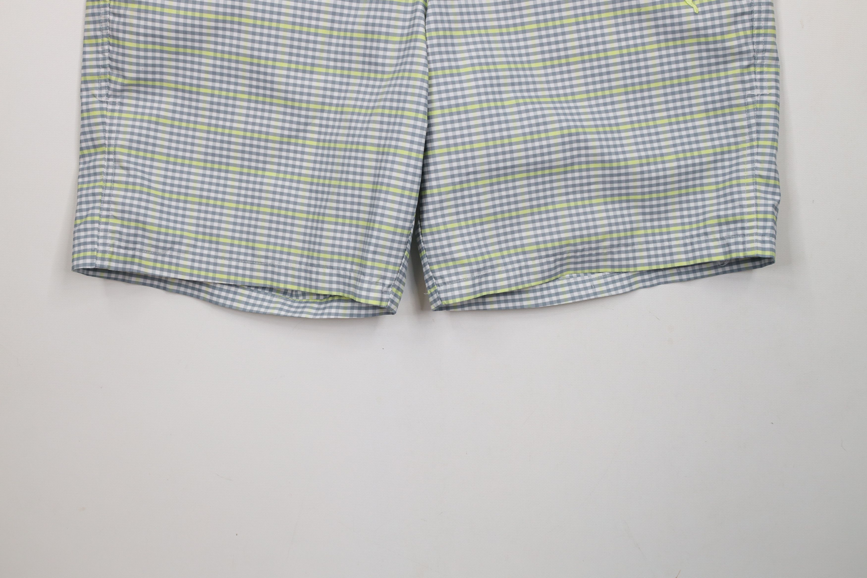 Puma × Vintage Puma Golf Cell Above Knee Golfing Chino Shorts Plaid Size US 32 / EU 48 - 4 Thumbnail