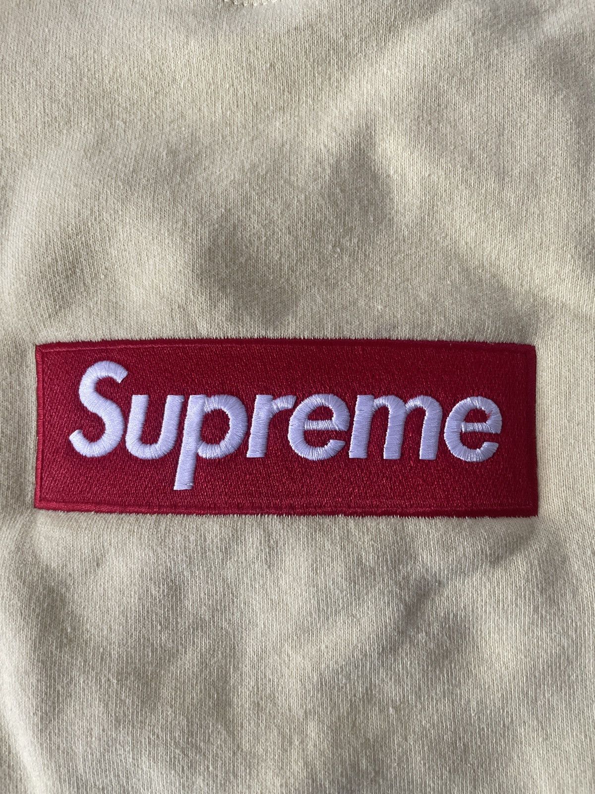 Supreme Yellow Box Logo Crewneck Size US M / EU 48-50 / 2 - 3 Thumbnail