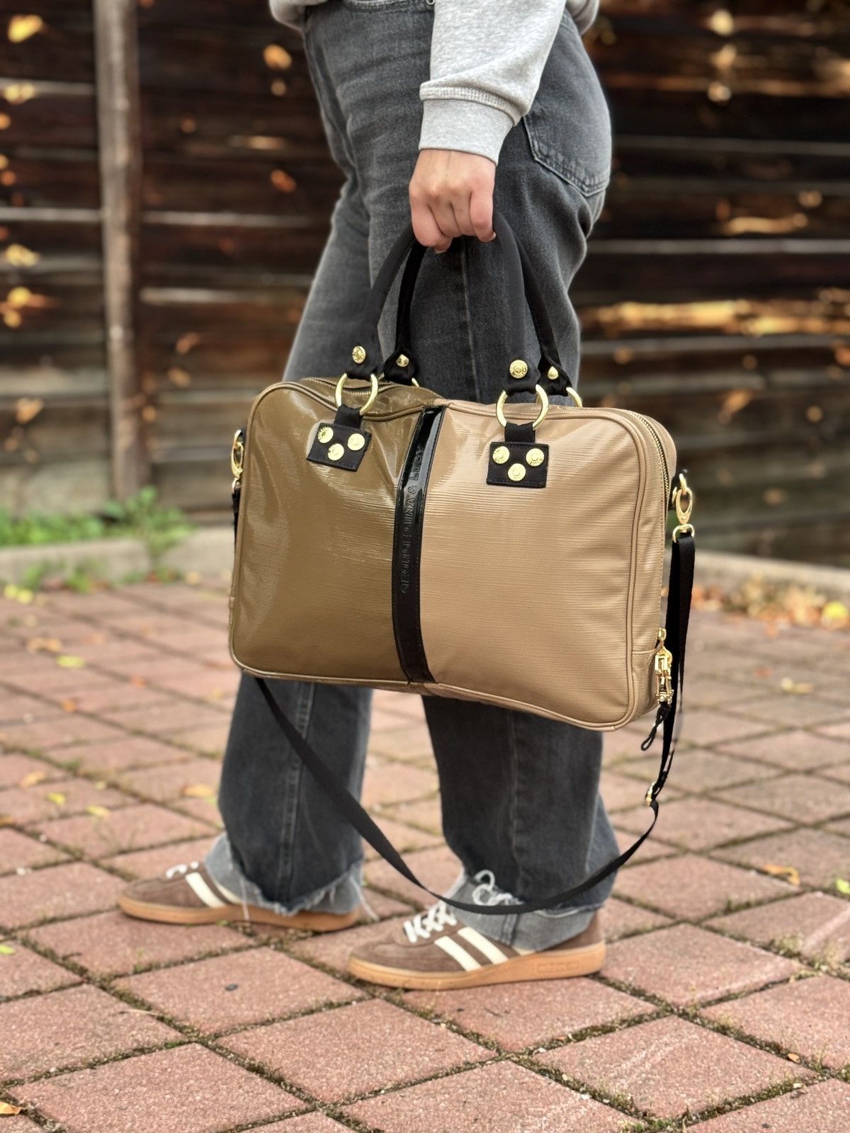 Designer × George Gina & Lucy NEW GEORGE GINA & LUCY HOOLEYMOOLEY GLOSS HANDLE BAG Size ONE SIZE - 6 Thumbnail
