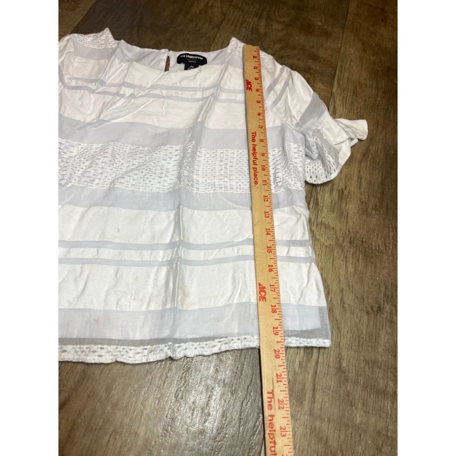 Liz Claiborne Liz Claiborne Top Womens Petite Medium P M White Short Sleeve Stiped Shirt Size M / US 6-8 / IT 42-44 - 3 Thumbnail