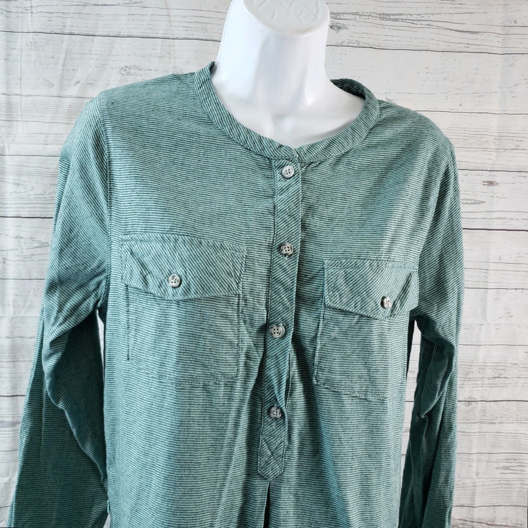 Mountain Hardwear VINTAGE? Mountain Hardwear Women's Top Long Sleeve Green Striped Cotton Blend M Shirt Womens Size M / US 6-8 / IT 42-44 - 2 Thumbnail