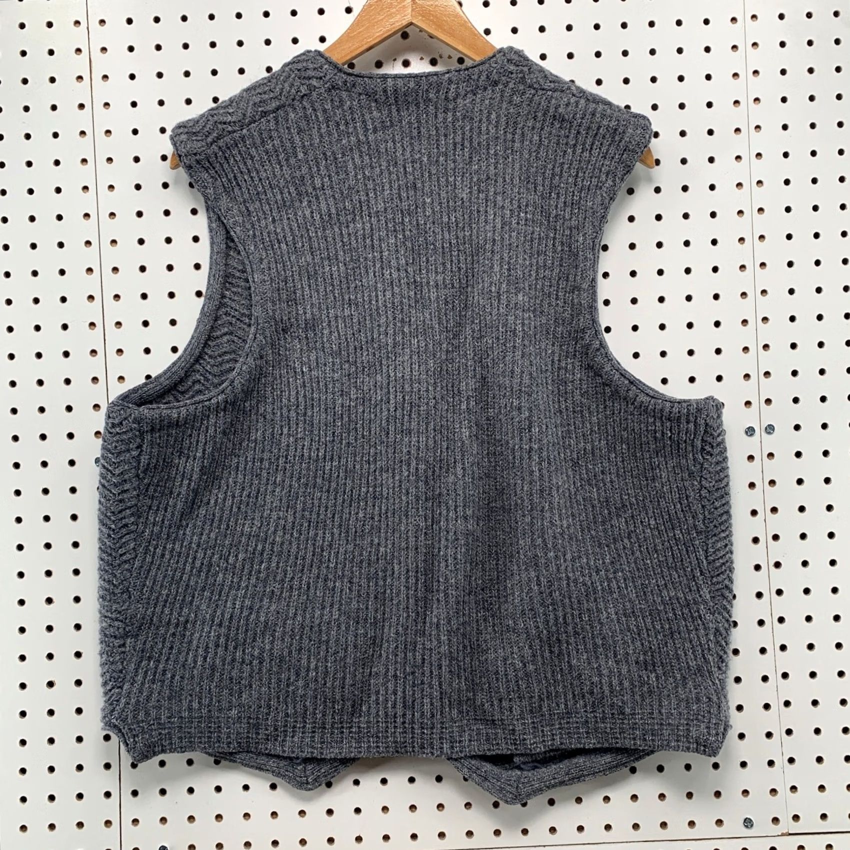 Vintage VINTAGE J.J. Farmer Sweater Vest Mens XL Grey 90s Wool Shetland Herringbone Size US XL / EU 56 / 4 - 2 Thumbnail