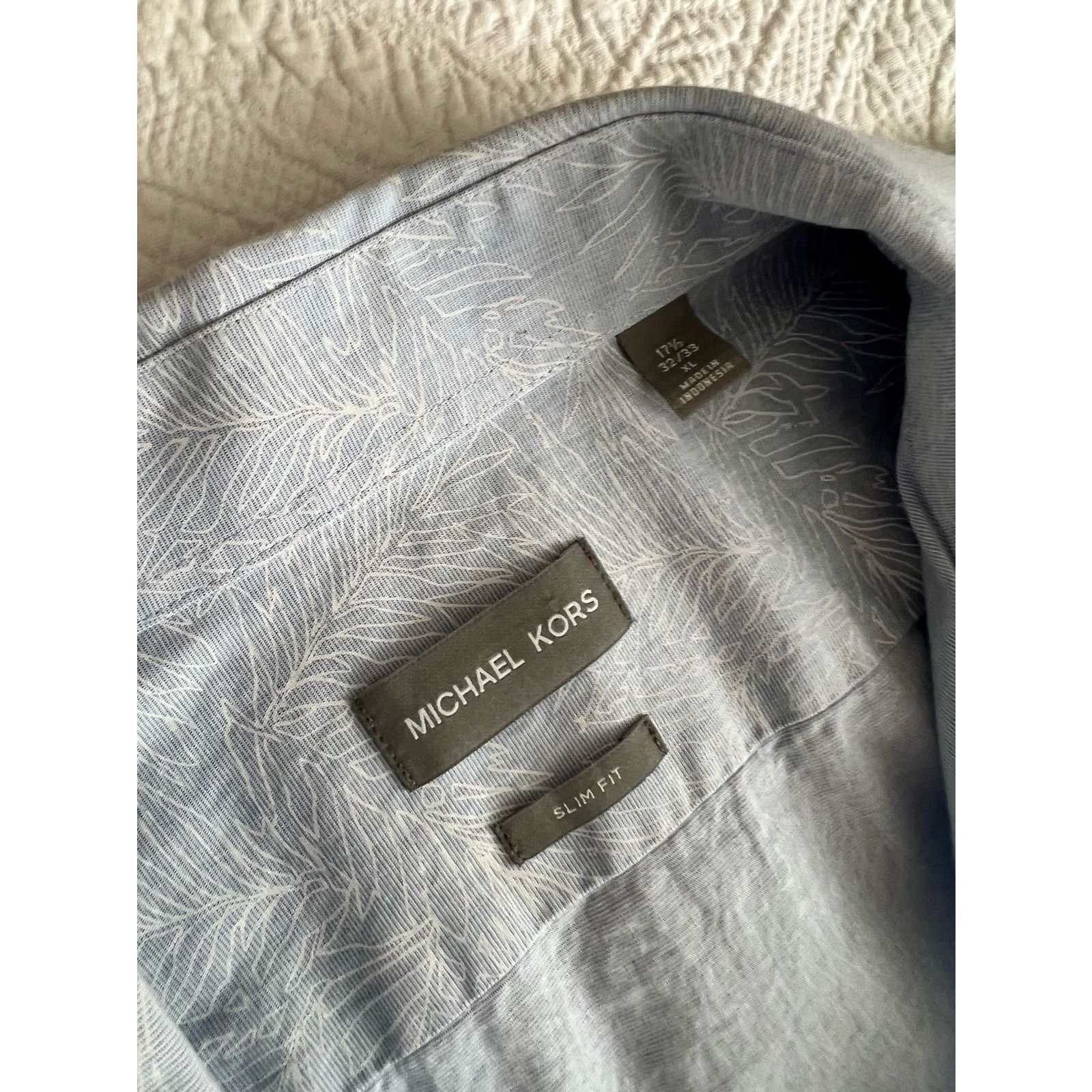 Michael Kors Michael Kors Blue Palm Men's Button-Down Shirt 17 1/2 32-33 Size US M / EU 48-50 / 2 - 3 Thumbnail