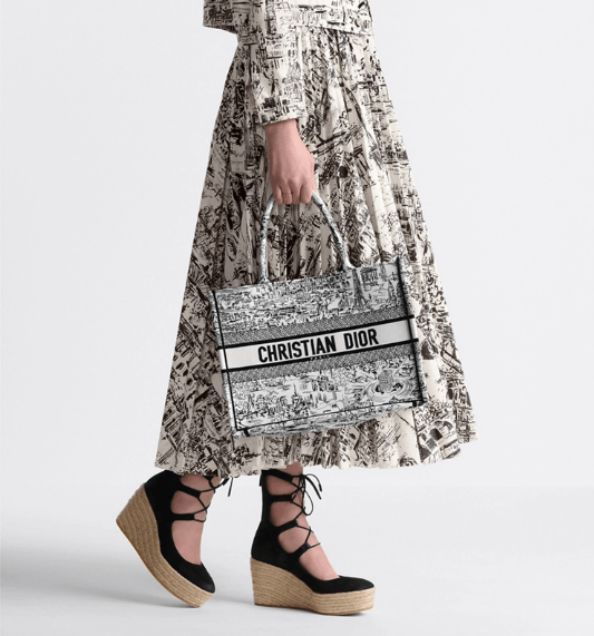 Dior o1w1db10525 M1296Z Size : OS / Tote Bag in White/Black Size ONE SIZE - 6 Thumbnail