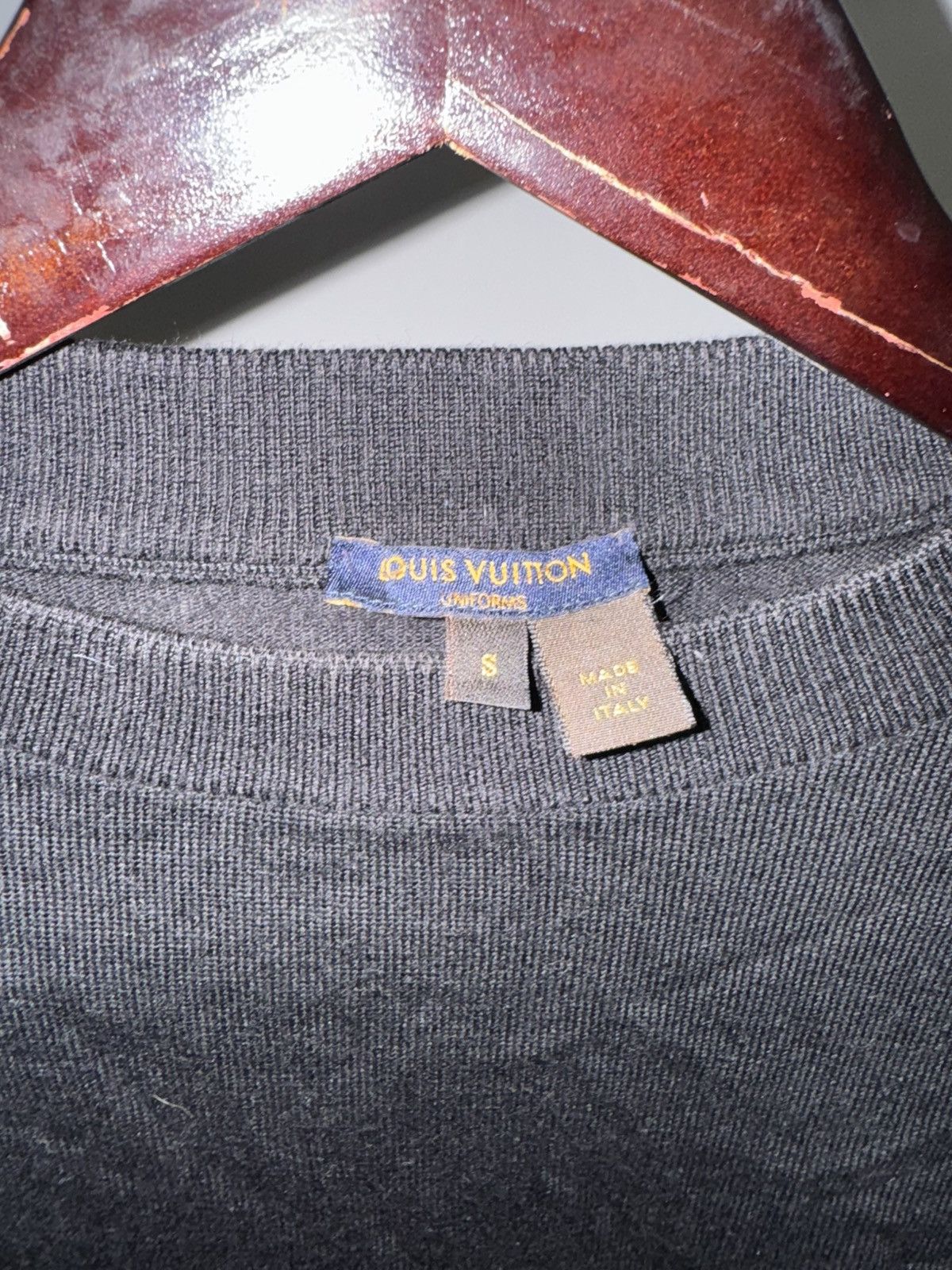 Louis Vuitton Louis vuitton uniform logo patch knit crewneck in black Size US S / EU 44-46 / 1 - 4 Thumbnail
