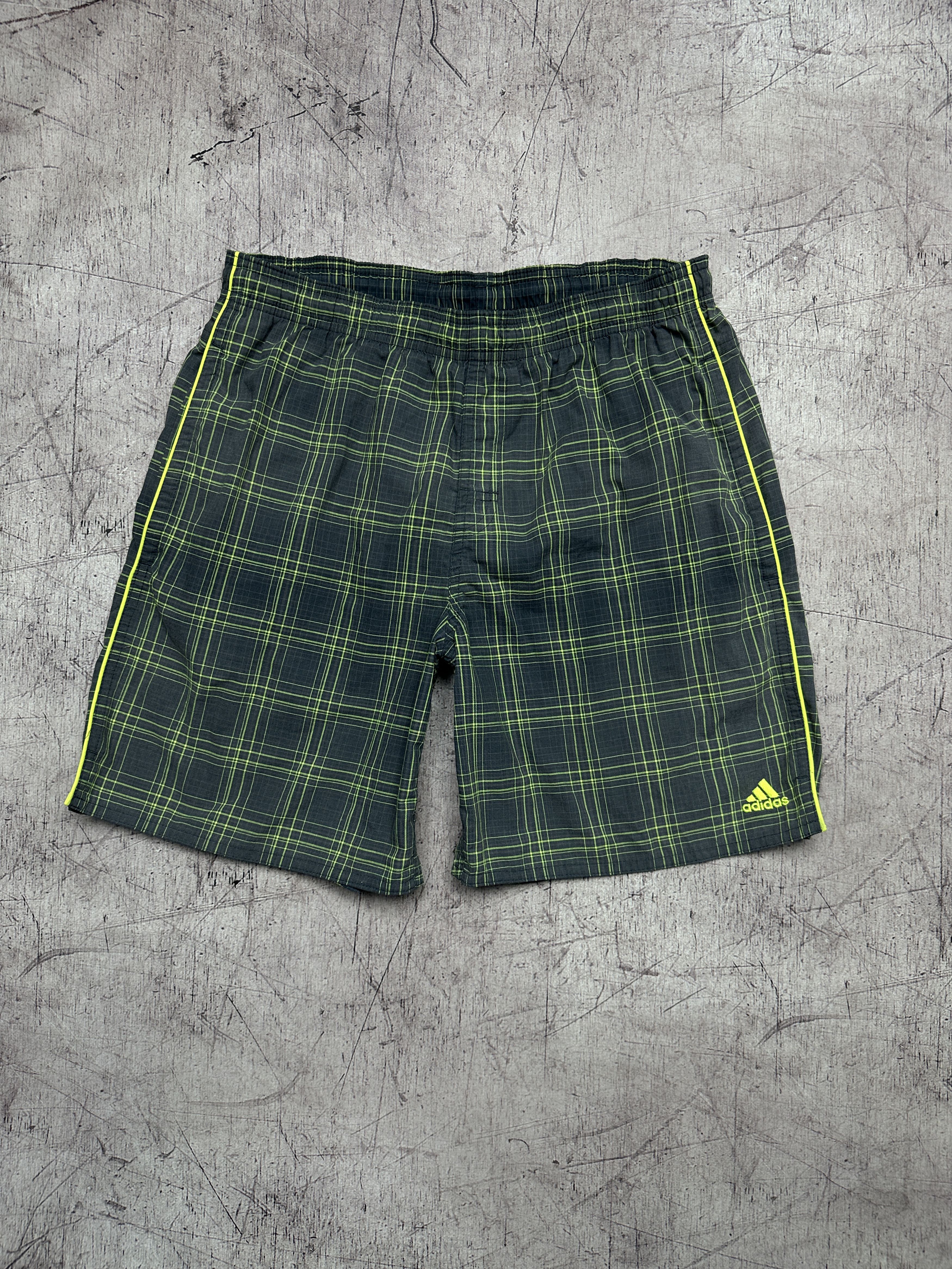 Adidas Adidas Vintage Mens Shorts Size US 30 / EU 46 - 1 Thumbnail