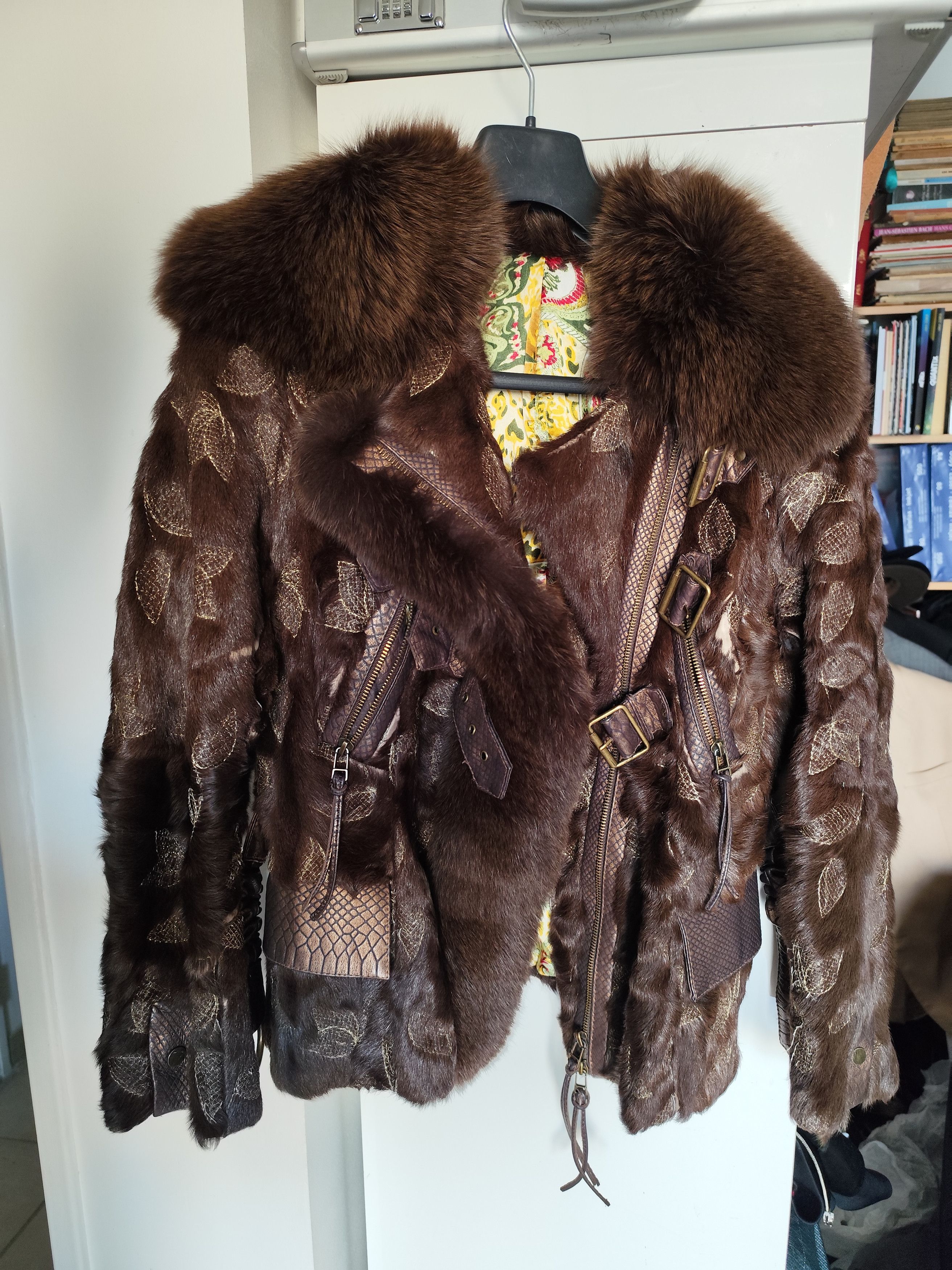 Other Beige fur jacket embroidered Size M / US 6-8 / IT 42-44 - 2 Thumbnail