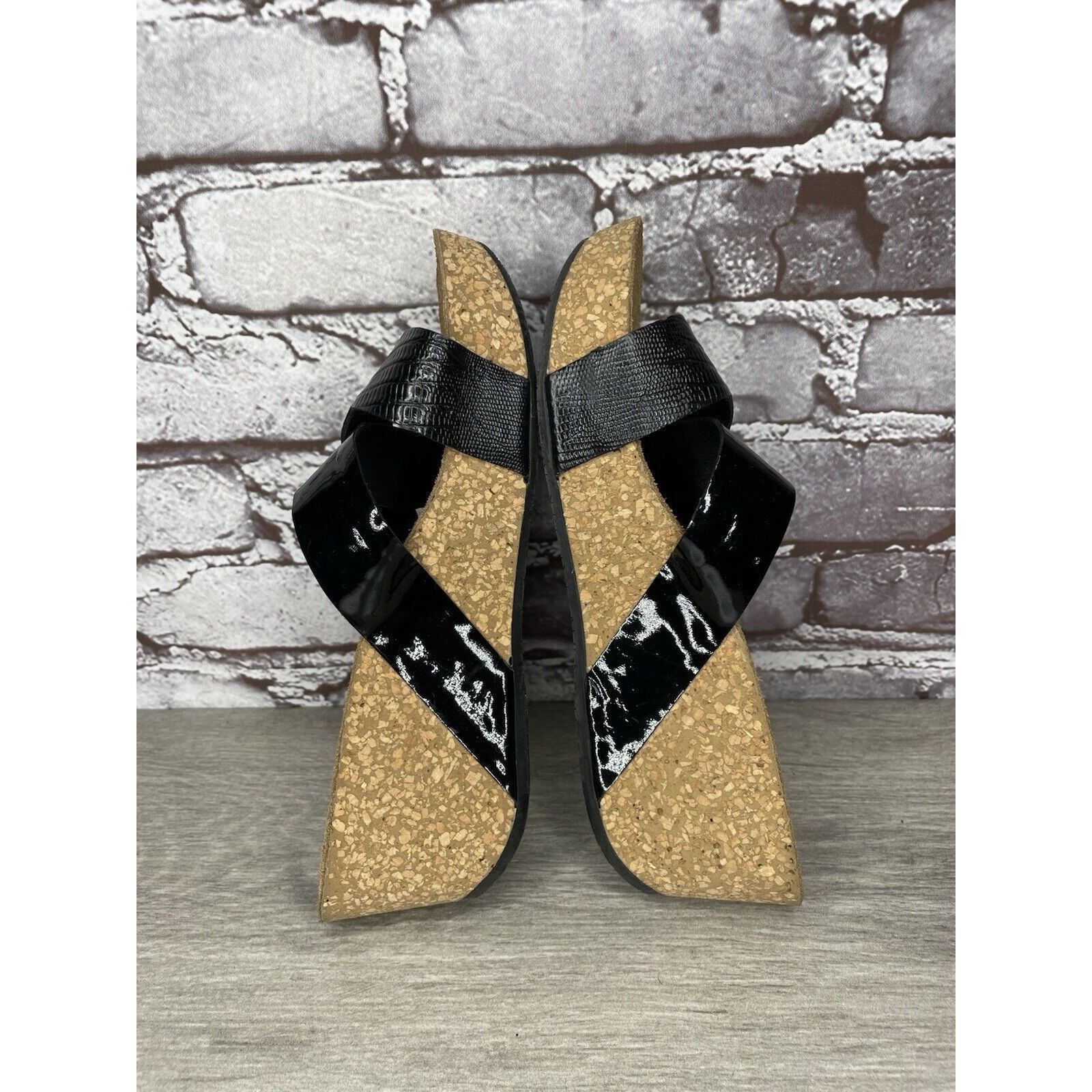 Donald Pliner Donald J. Pliner Gallo Black Patent Leather Toe Cork Wedge S Size US 8.5 / IT 38.5 - 10 Thumbnail