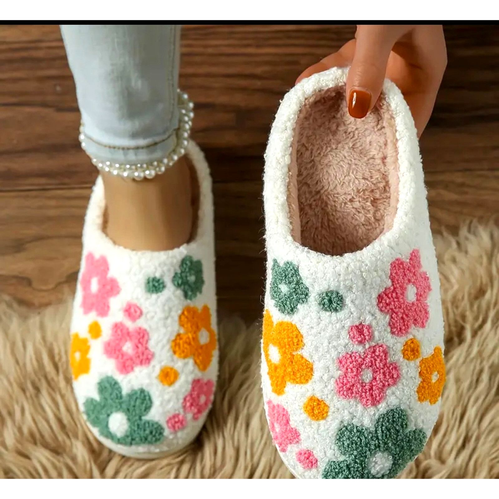 Other Floral Pattern Plush Slippers Green Pink Orange White 9.5-10 Size US 10 / IT 40 - 2 Thumbnail