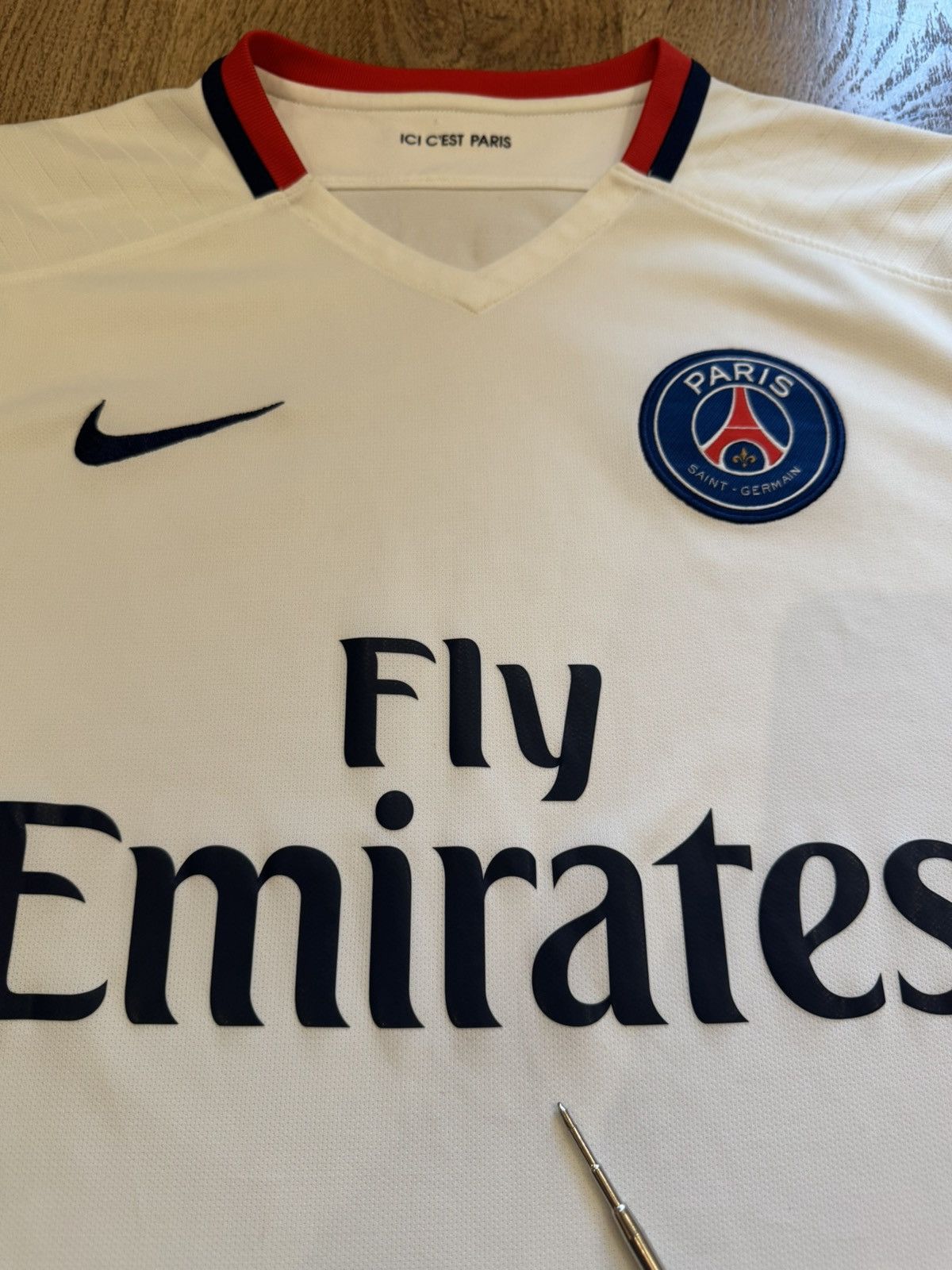 Nike PARIS SAINT-GERMAIN PSG 2015/2016 NIKE FOOTBALL JERSEY SIZ M Size US M / EU 48-50 / 2 - 8 Thumbnail