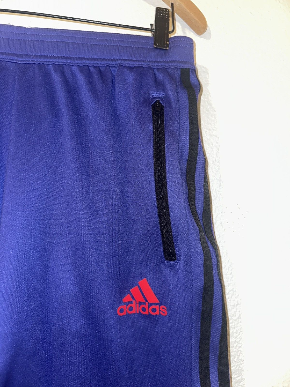 Adidas S Adidas Short Size US 30 / EU 46 - 2 Thumbnail