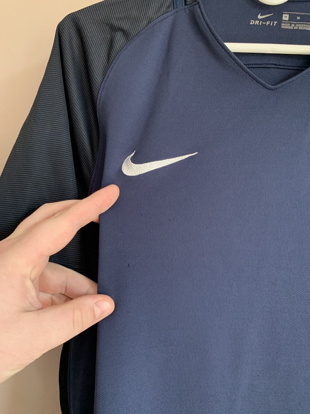 Nike England 2018 Third Football Shirt Nike Soccer Jersey Medium Size US M / EU 48-50 / 2 - 5 Thumbnail