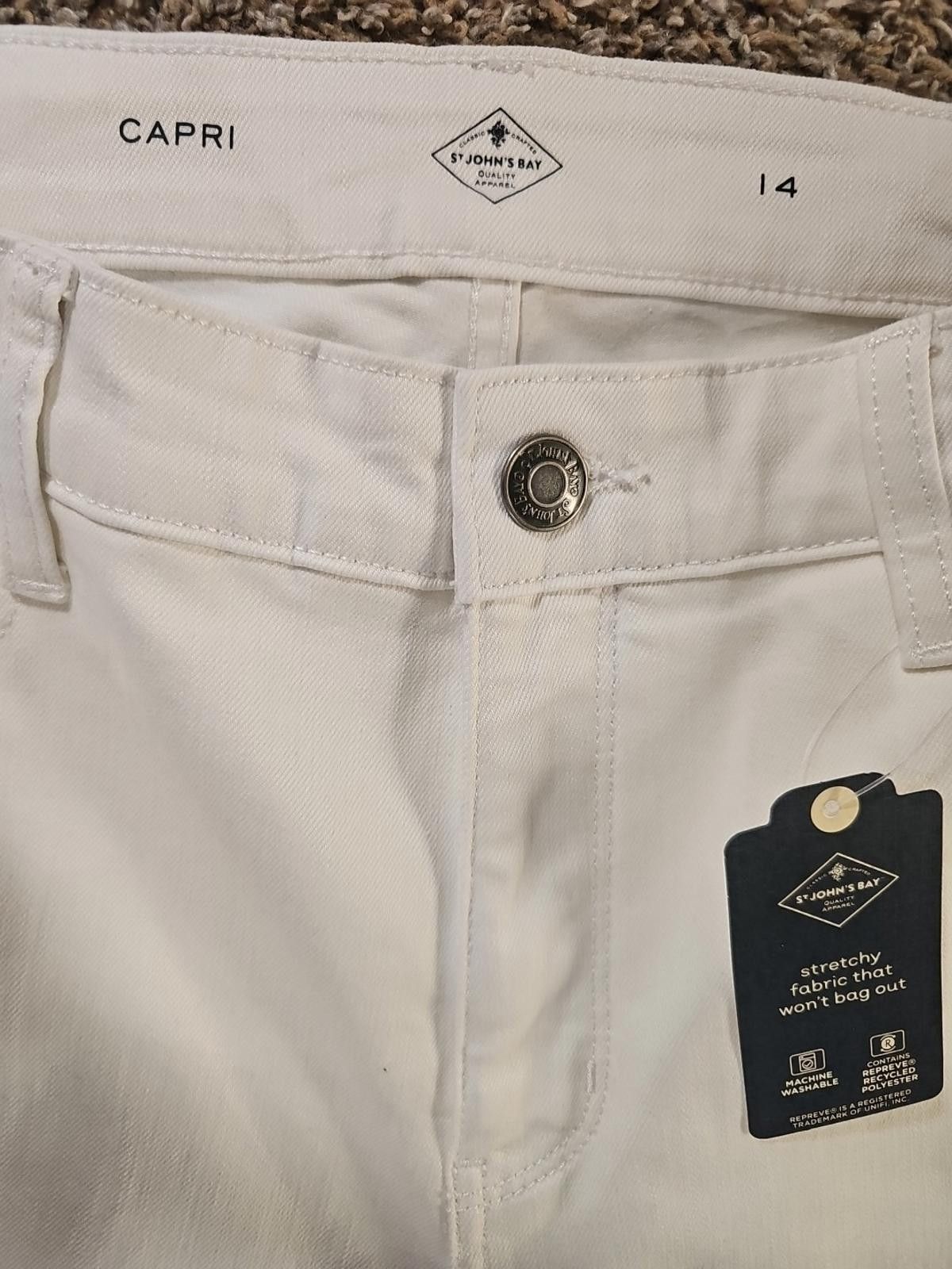 St. Johns Bay St. John’s Bay MidRise Capri Jeans 14 White Stretch NWT NWD Size 36" / US 14 / IT 50 - 3 Thumbnail