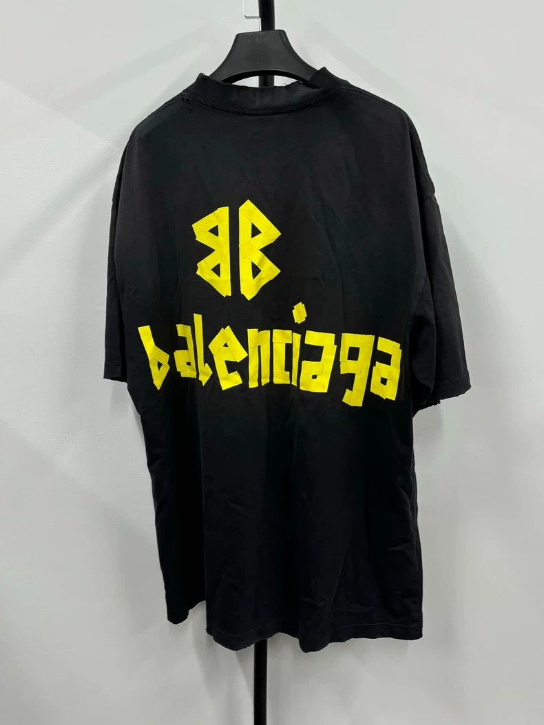 Balenciaga Balenciaga T-Shirt with short sleeves made of tape Size US L / EU 52-54 / 3 - 2 Thumbnail