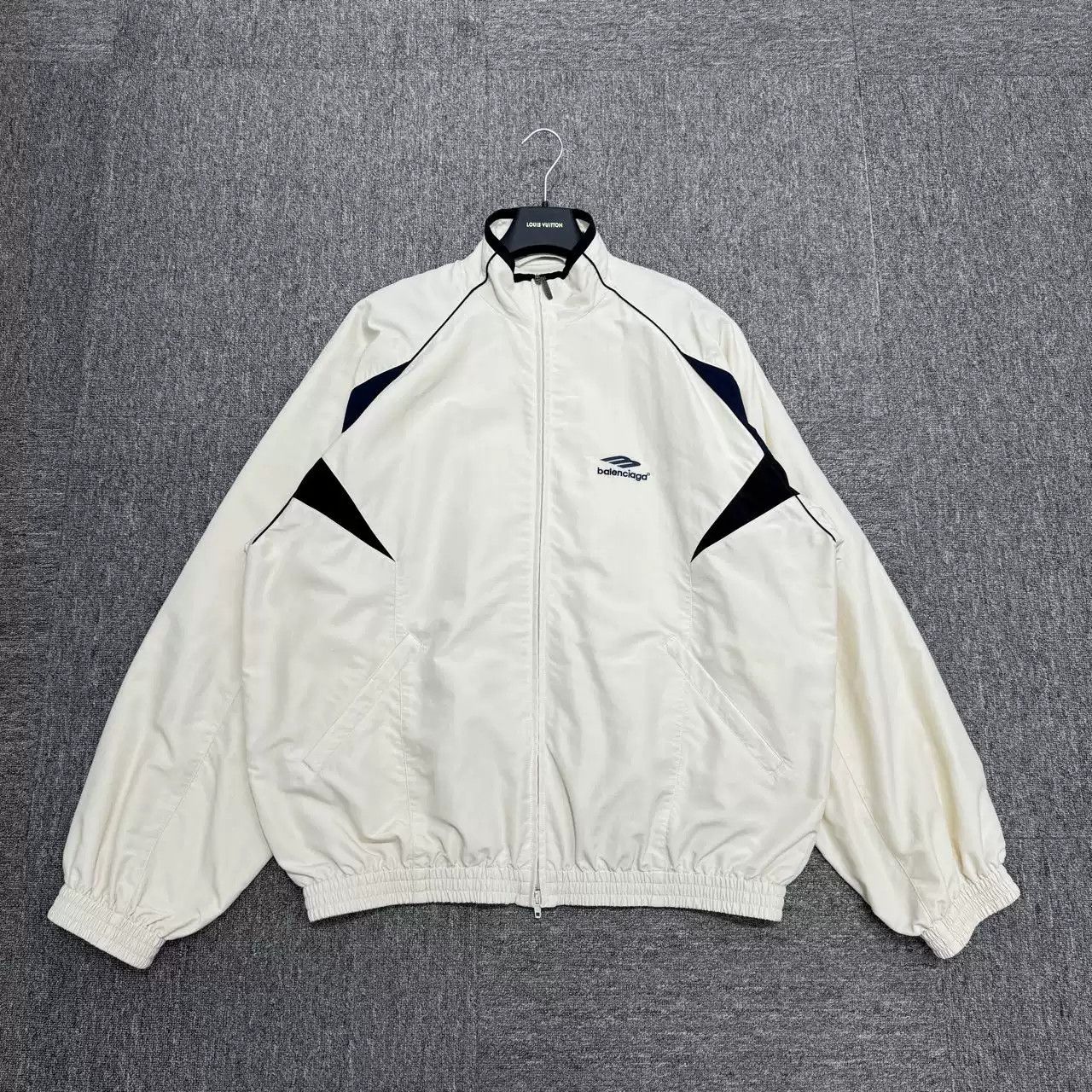 Balenciaga Balenciaga Ski Collection Embroidered Sprinkler Jacket Size US S / EU 44-46 / 1 - 1 Thumbnail