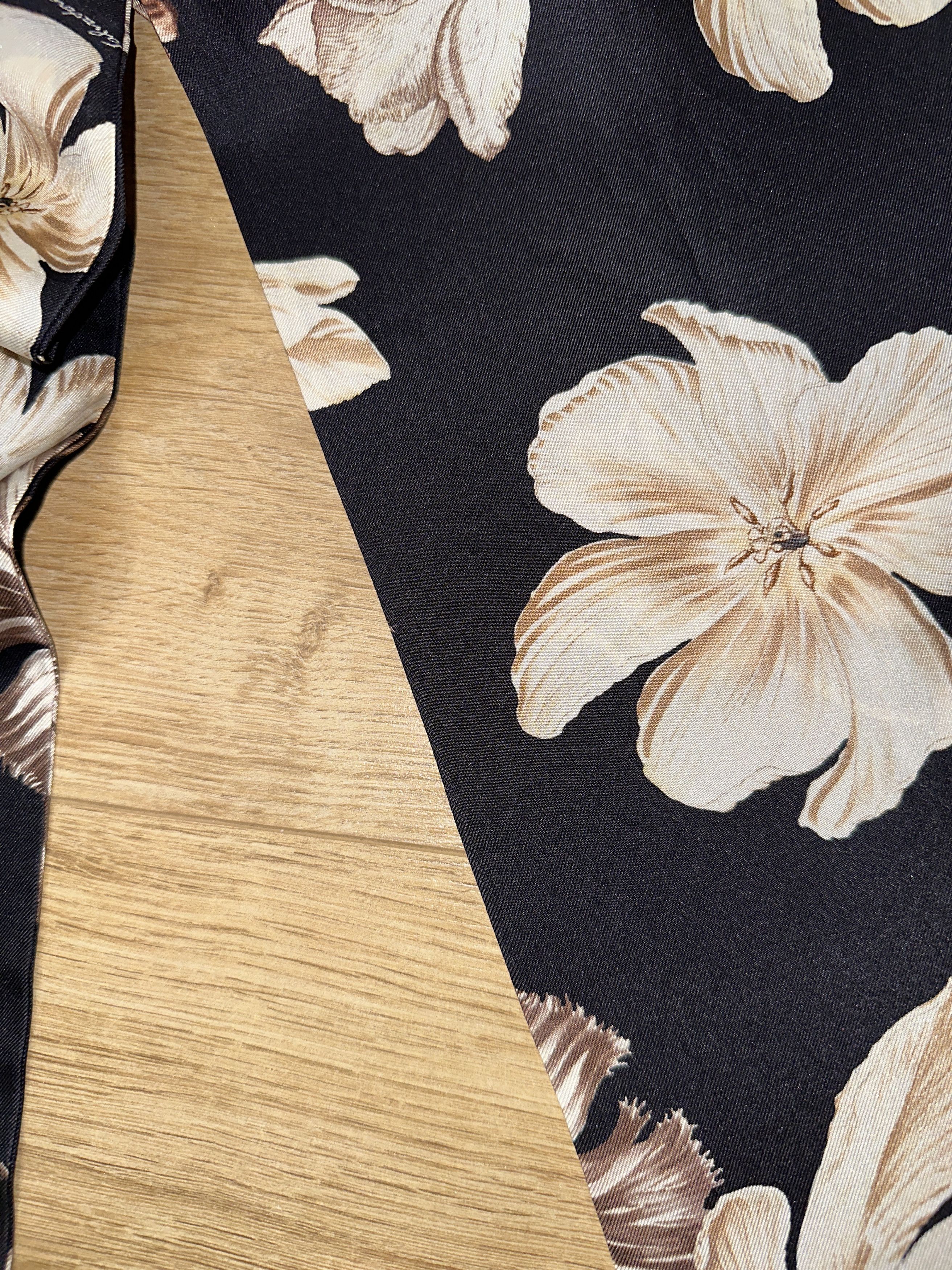 Salvatore Ferragamo Salvatore Ferragamo Silk Floral Scarf Rare Long Neck Tie Size ONE SIZE - 14 Thumbnail