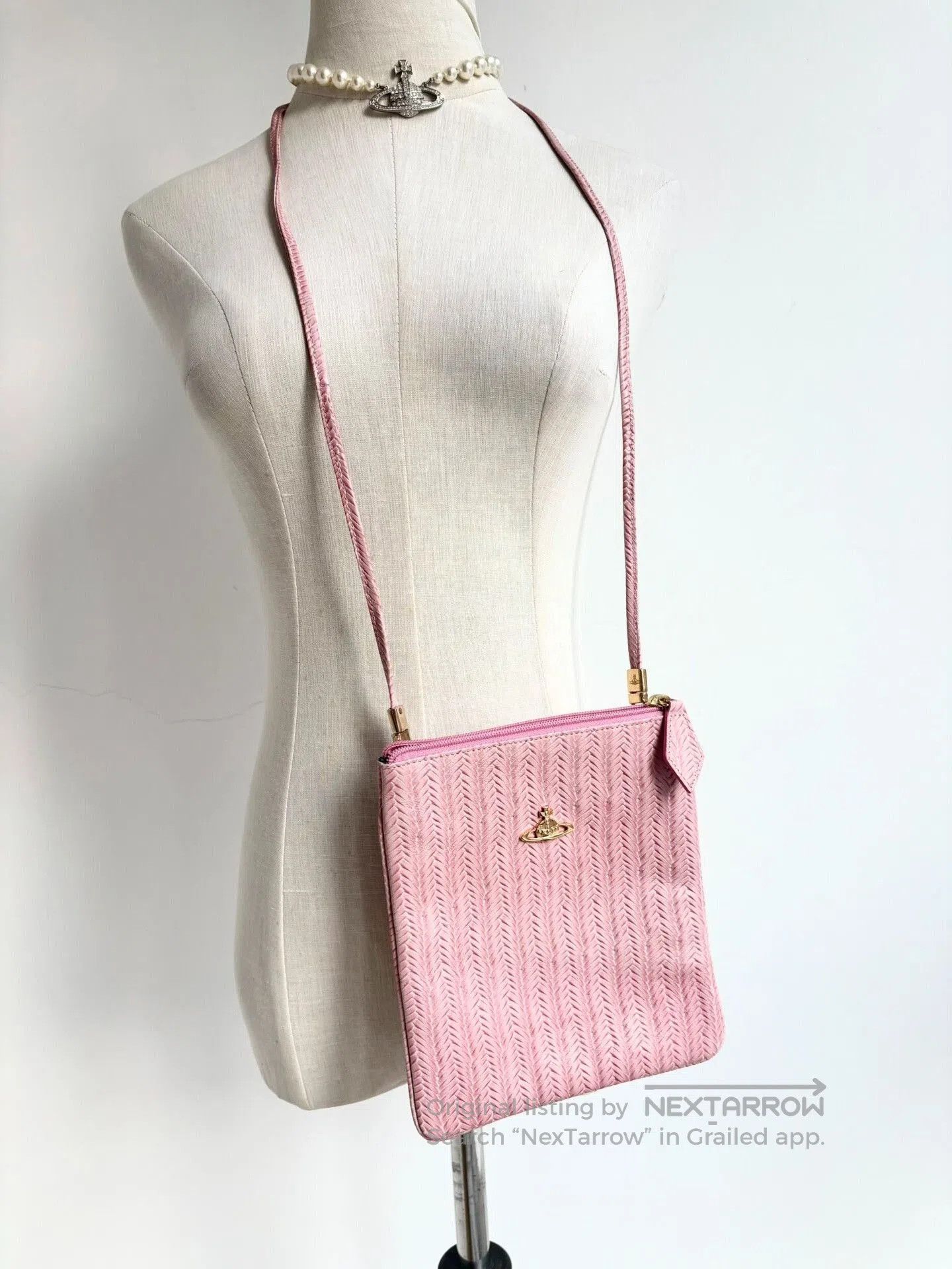 Vivienne Westwood Vivienne Westwood Small Pink Crossbody Bag. Size ONE SIZE - 1 Thumbnail