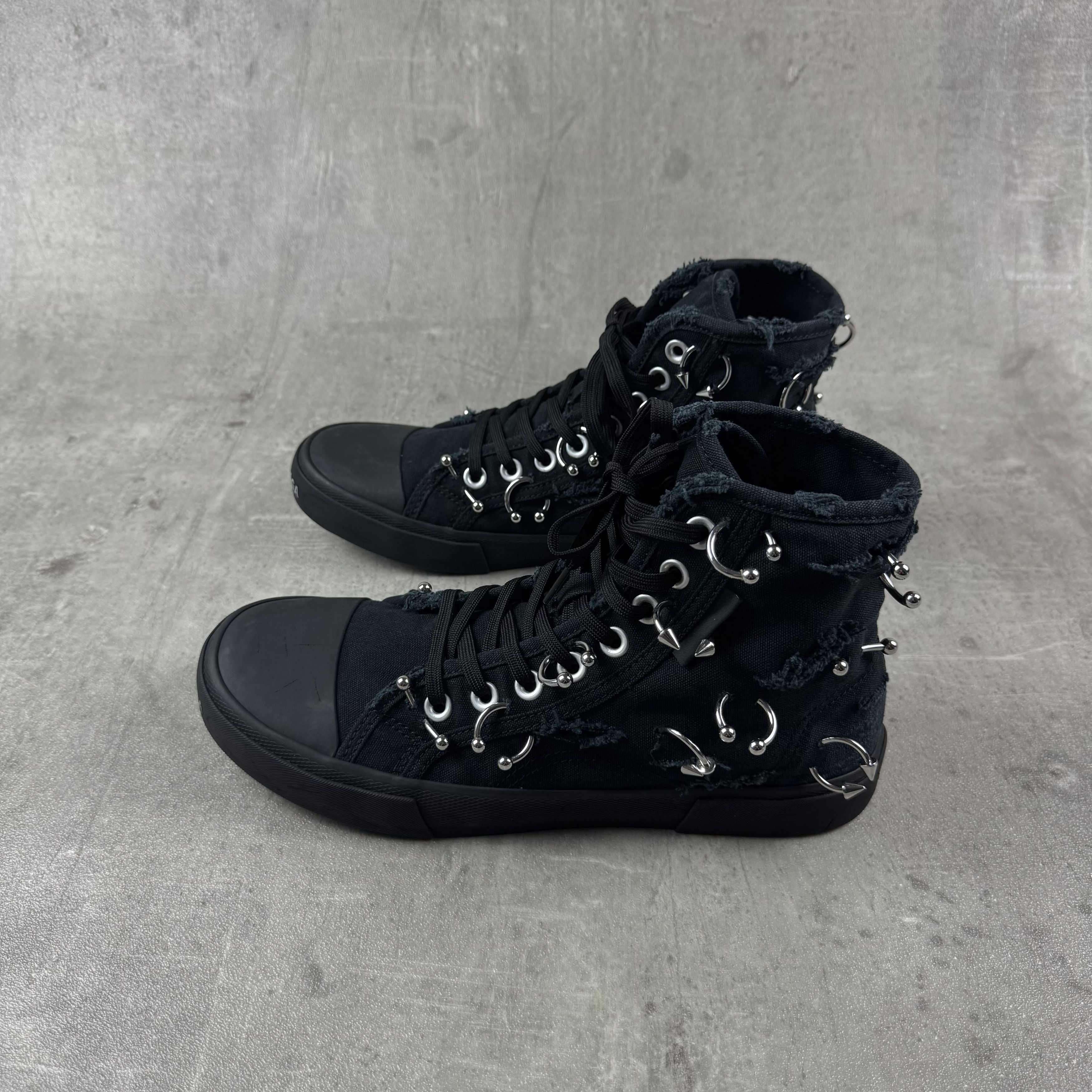 Balenciaga BALENCIAGA Piercing Paris Sneakers Size US 8 / EU 41 - 7 Thumbnail