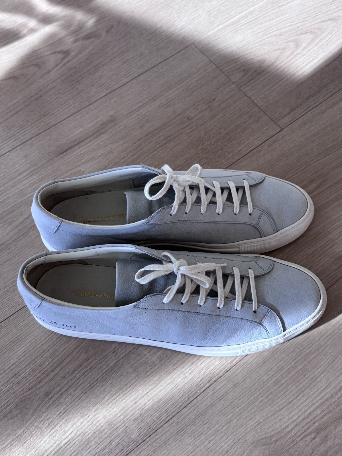 Common Projects COMMON PROJECTS Gray Contrast Achilles Sneakers Size 12 / 45 Size US 12 / EU 45 - 6 Thumbnail