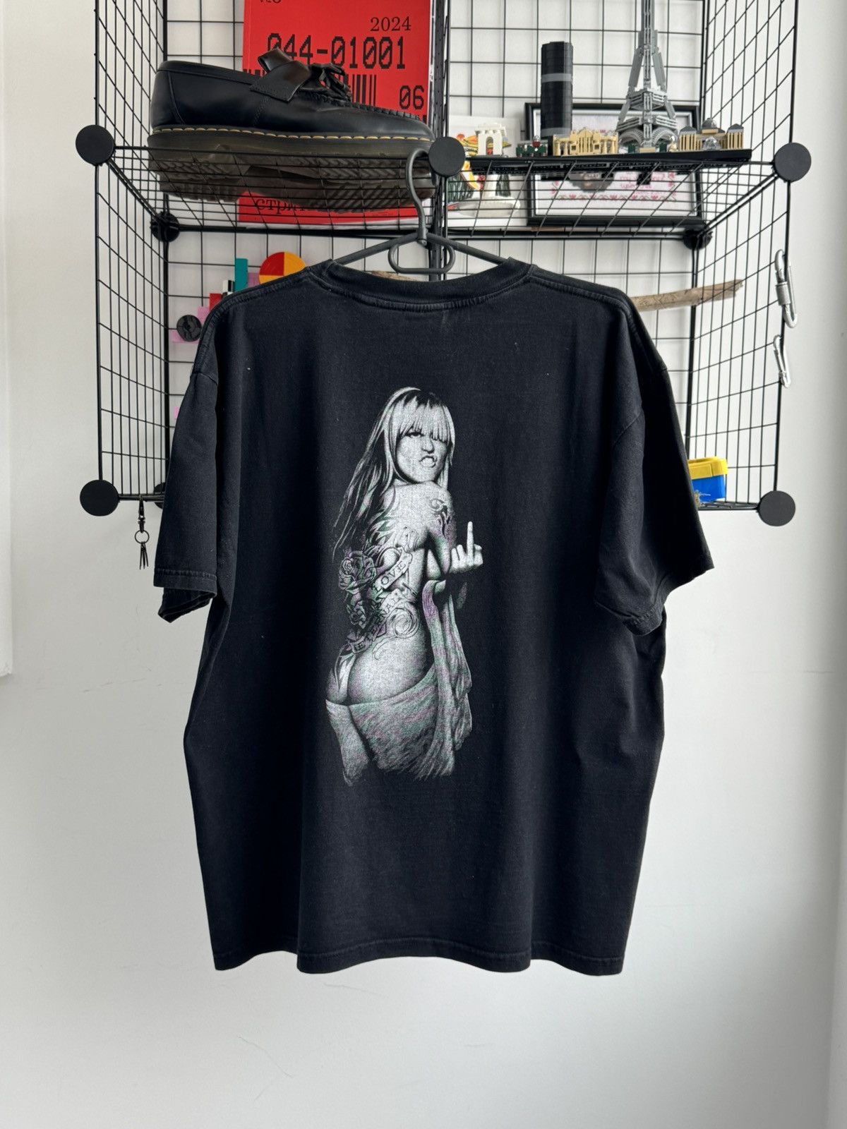 Vintage Vintage 90s Nude Sexy Girl Tattoo Pornstar Fuck T-shirt Size US XL / EU 56 / 4 - 4 Thumbnail