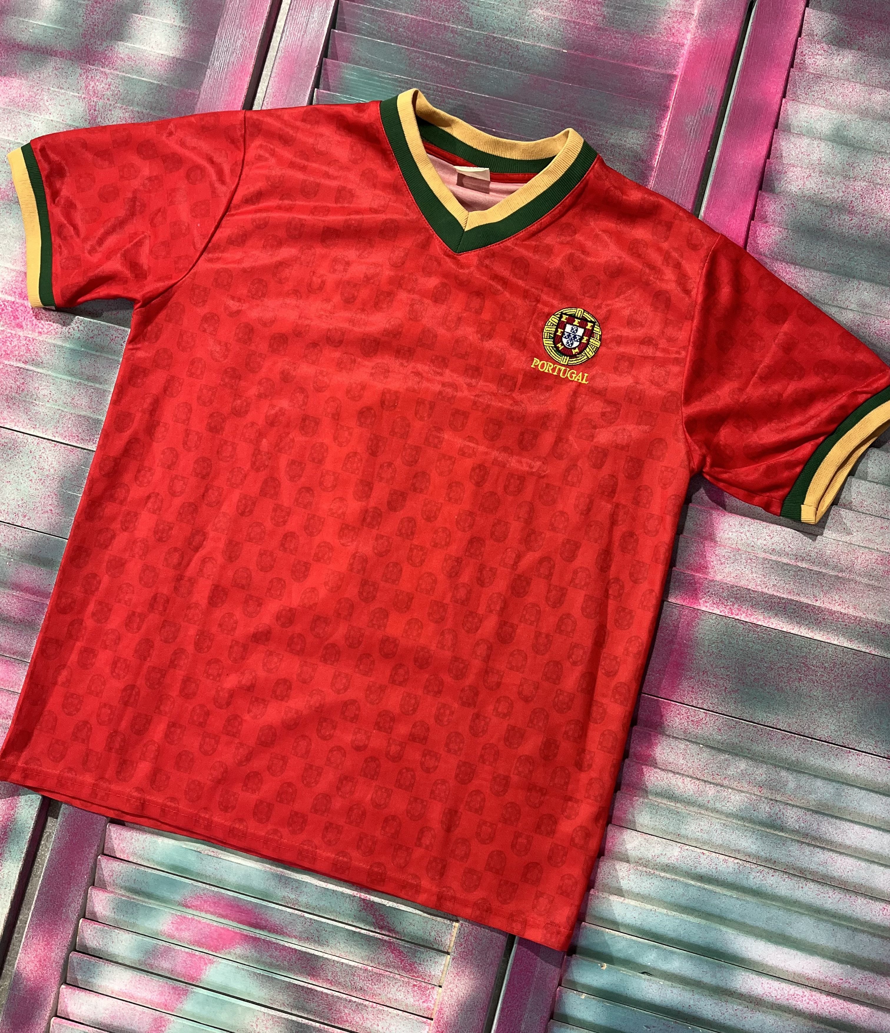 Vintage Rare Vintage Tee Shirt Soccer Portugal 17 Cristiano Ronaldo Size US M / EU 48-50 / 2 - 4 Thumbnail