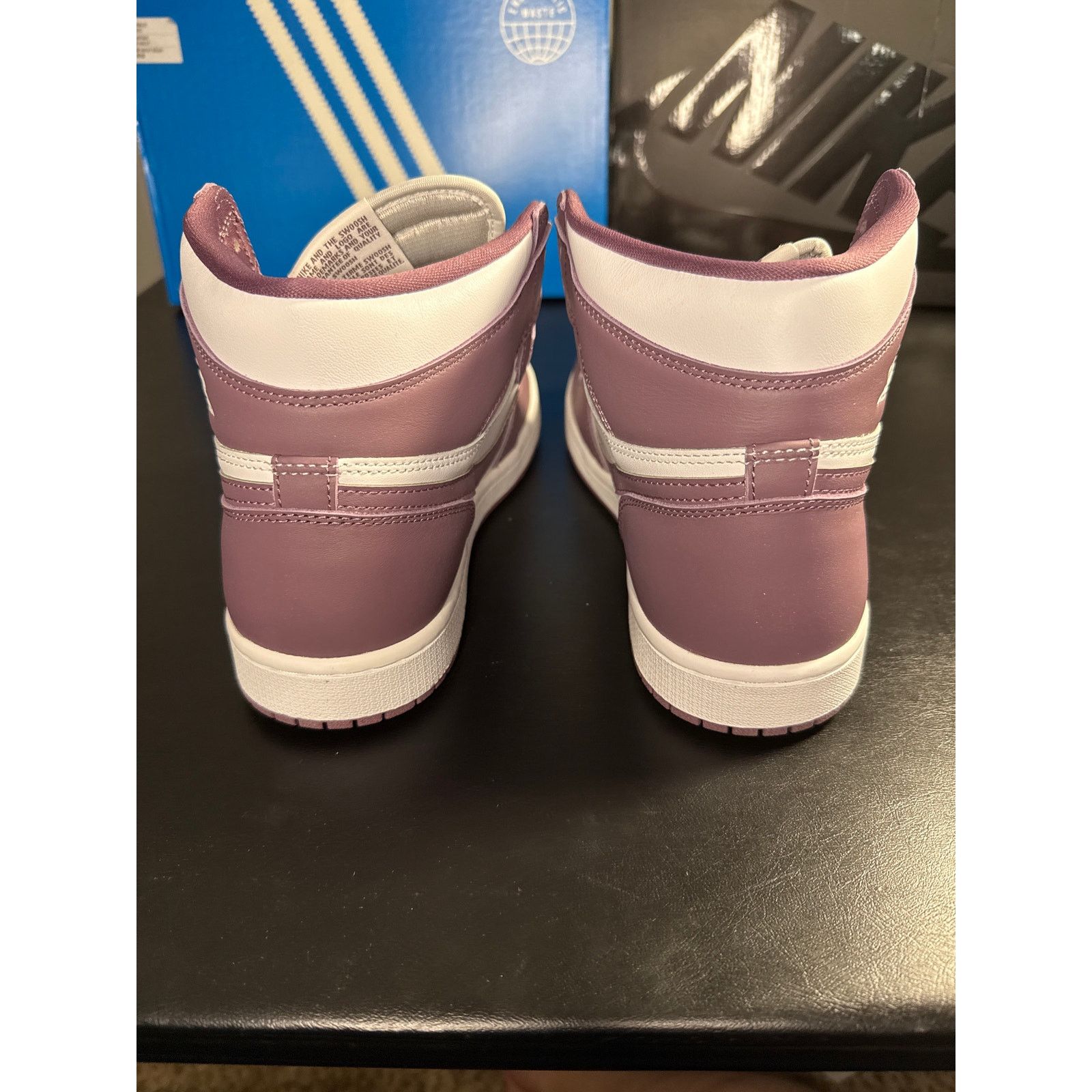 Jordan Brand Jordan 1 Retro High OG -Mauve- Sz 9.5M (NEW IN BOX) Size US 9.5 / EU 42-43 - 3 Thumbnail