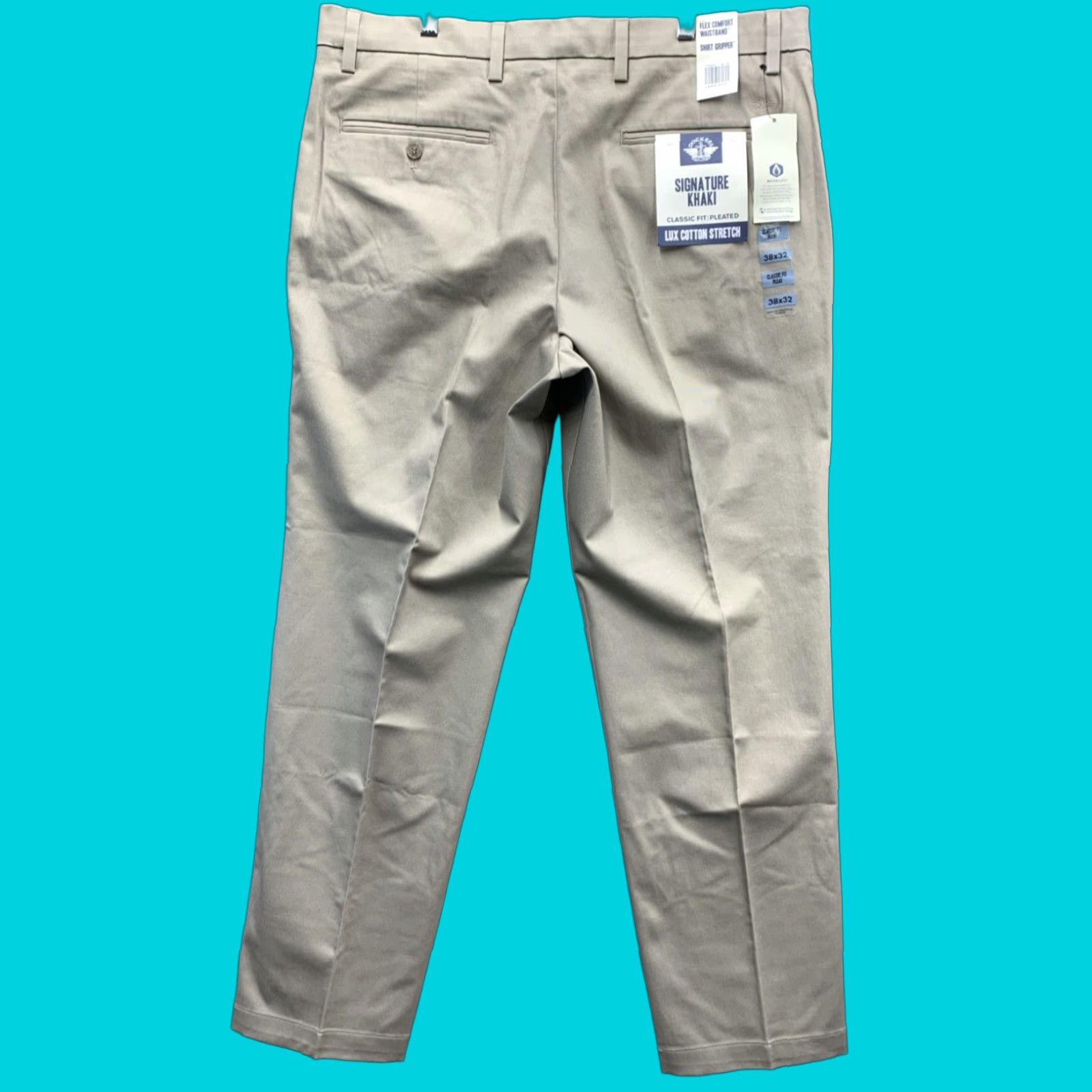 Dockers Signature Khaki Classic Fit Pleated Lux Cotton Stretch