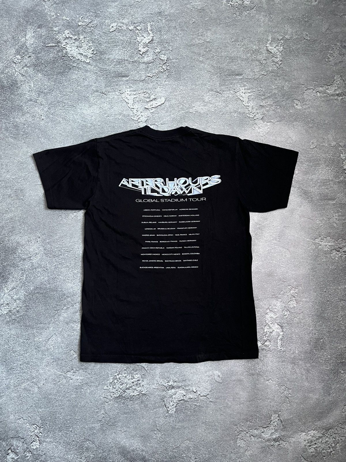 Band Tees The Weeknd XO 2023 After Hours Til Down Tour Shirt Size US M / EU 48-50 / 2 - 4 Thumbnail