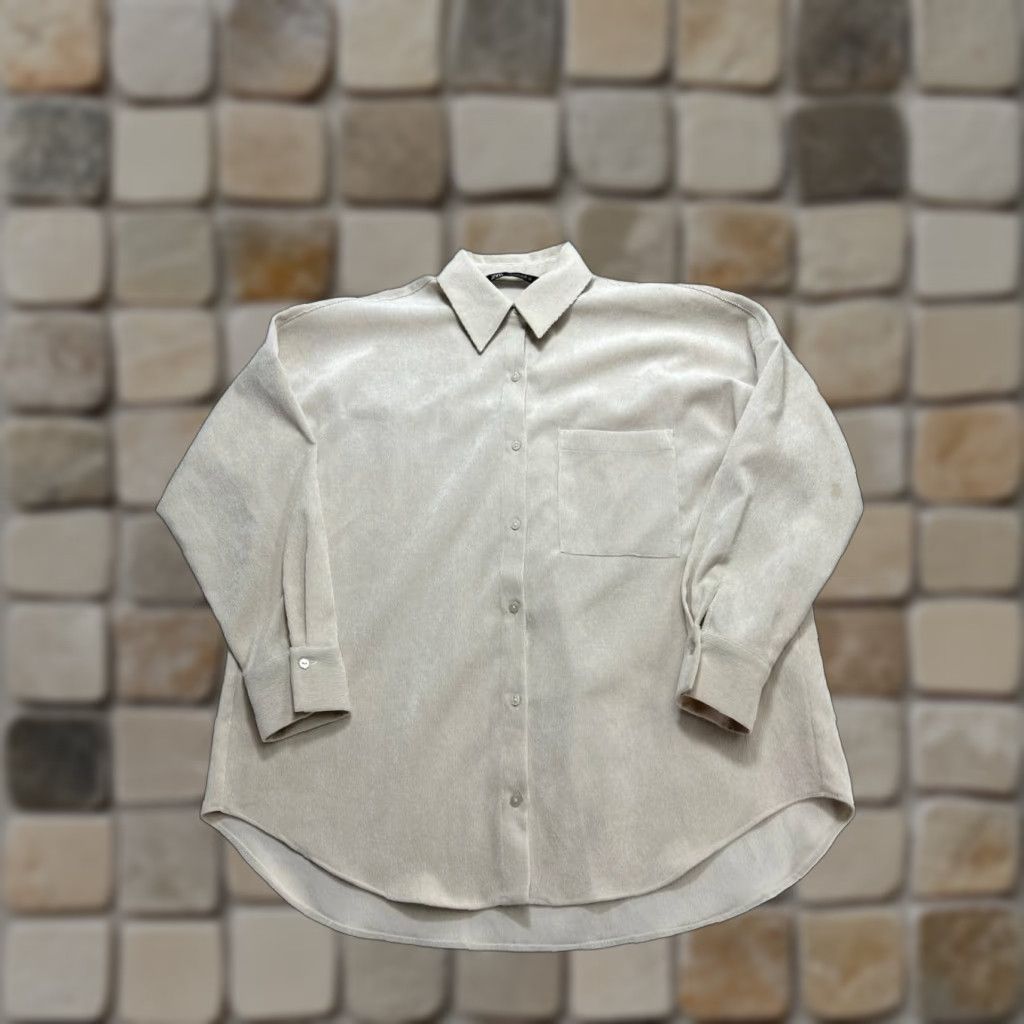 Zara Zara Shirt Womens Small Beige Oversized Button Up - Basic Casual Cotton Long Sleeve Relaxed Regular, Solid, Button-Up, Spring Summer, Women, Zara Size S / US 4 / IT 40 - 1 Thumbnail