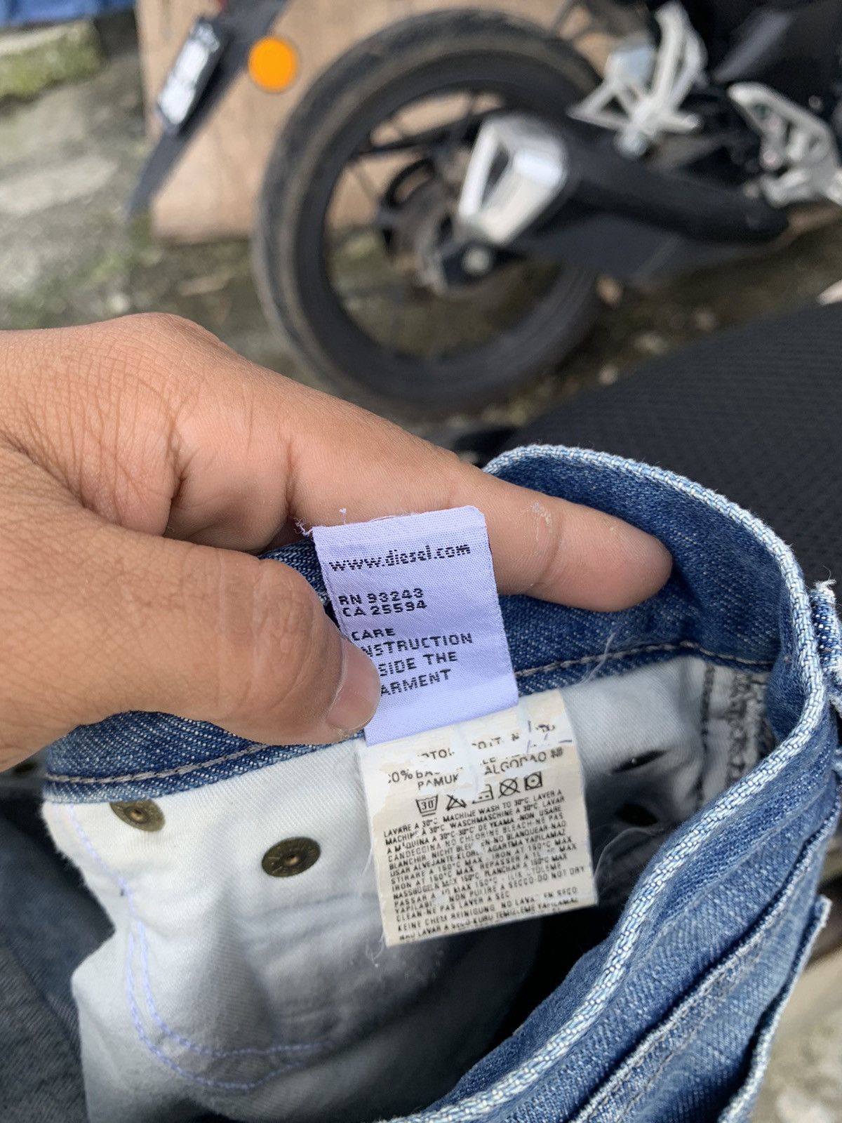 Diesel × Le Grande Bleu (L.G.B.) Steal 🔥 Flare diesel distressed bootcut jeans Size 27" / US 4 / IT 40 - 20 Thumbnail