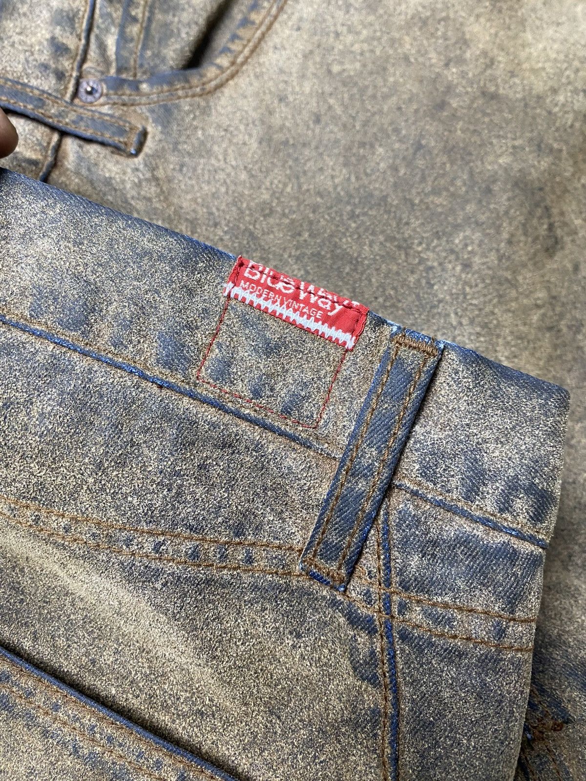 Japanese Brand 🇯🇵 Japanese Brand Blueway Leather Jeans Size US 34 / EU 50 - 17 Thumbnail