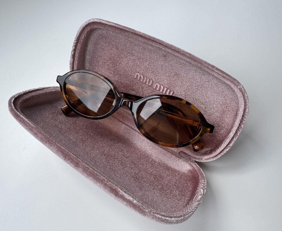 Miu Miu × Vintage NEW Miu Miu sunglasses MU 04ZS 19P-2Z1 Size ONE SIZE - 1 Thumbnail