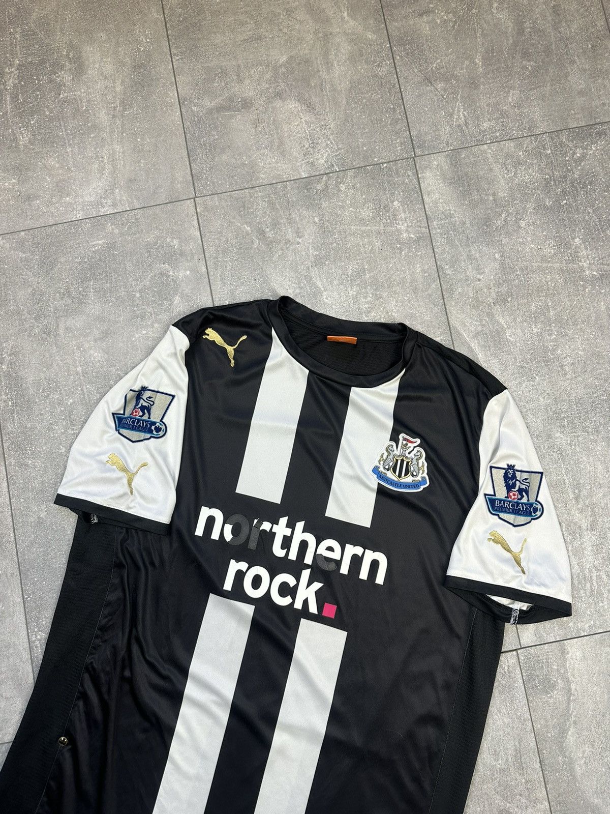 Other Puma New Castle Premier League Soccer Jersey Size US M / EU 48-50 / 2 - 3 Thumbnail