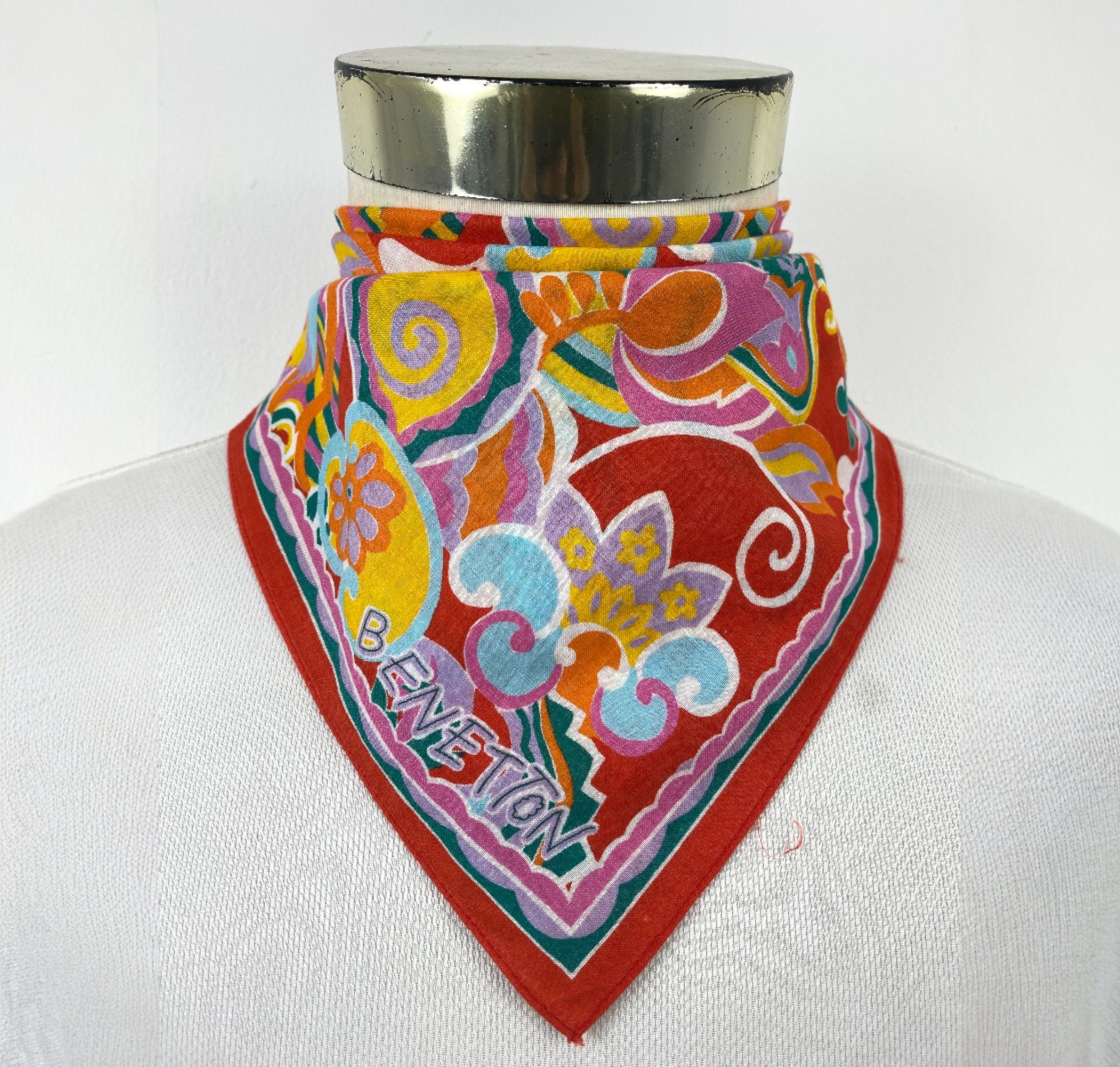 United Colors Of Benetton United Colors Of Benetton Handkerchief / Neckerchief KT0253 Size ONE SIZE - 1 Thumbnail