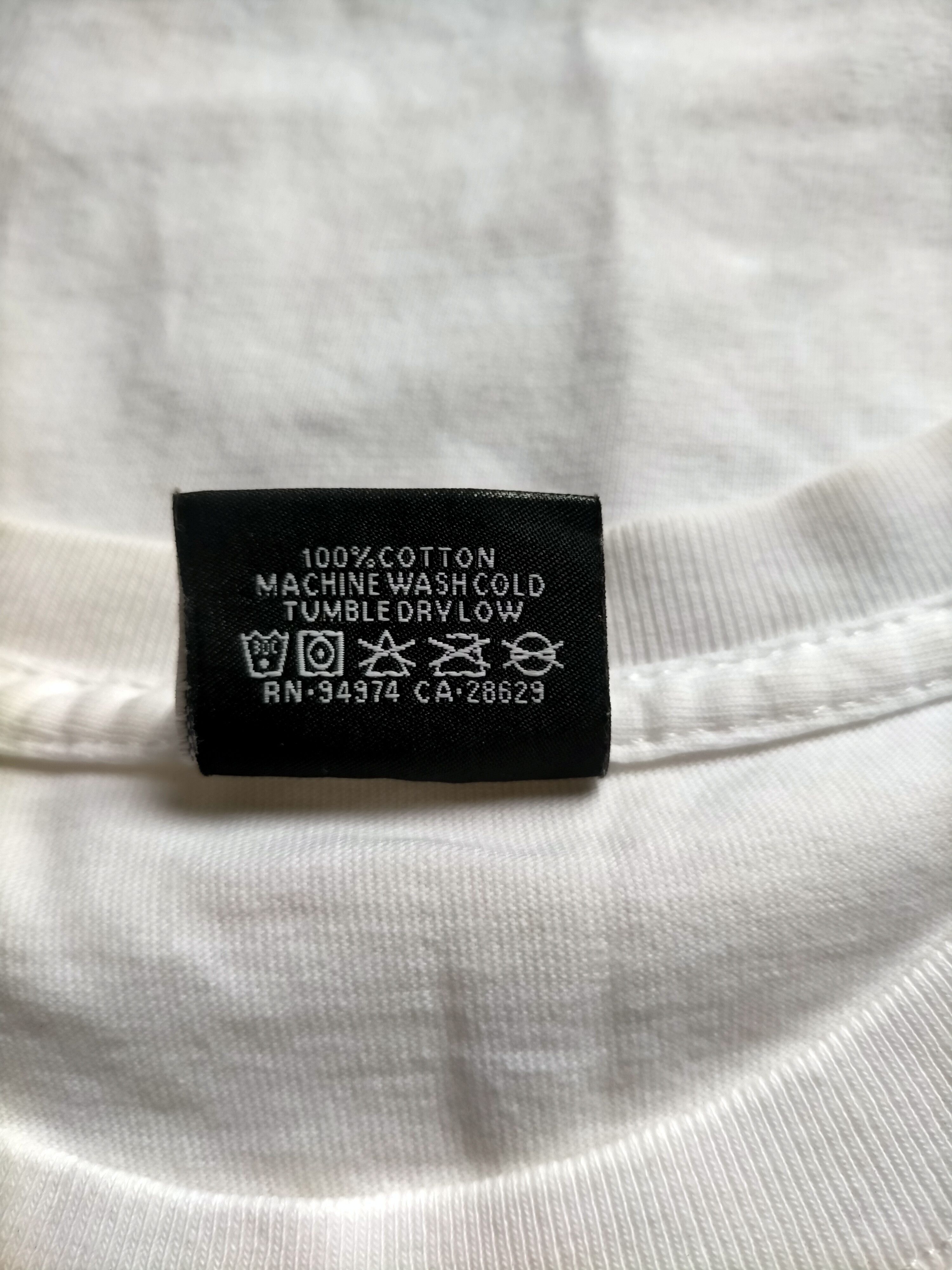 Stussy Stussy Strawberry White Size M Tee Size US M / EU 48-50 / 2 - 13 Thumbnail