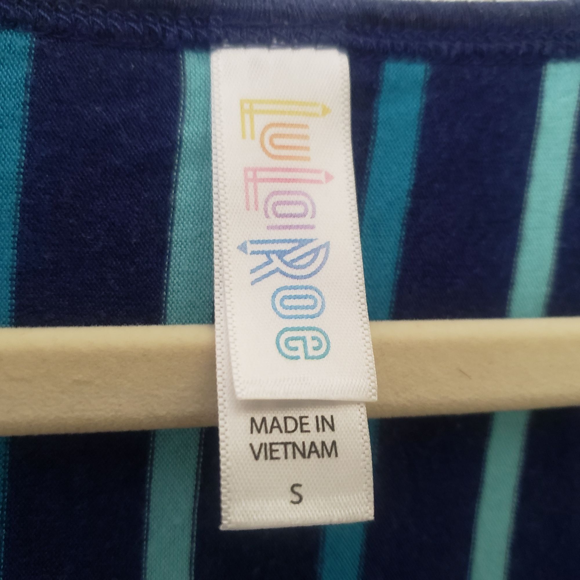 Other LuLaRoe Patrick Top Womens Size S Blue White Striped Size S / US 4 / IT 40 - 4 Thumbnail