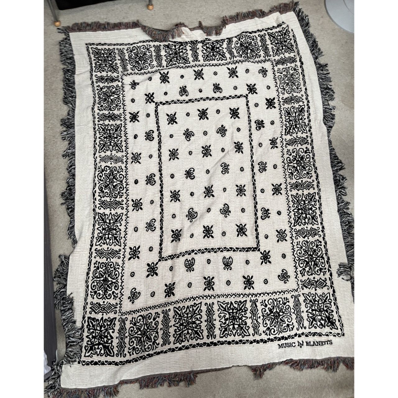 Handmade Giant Bandana Blanket (Black & Cream) Size ONE SIZE - 1 Thumbnail