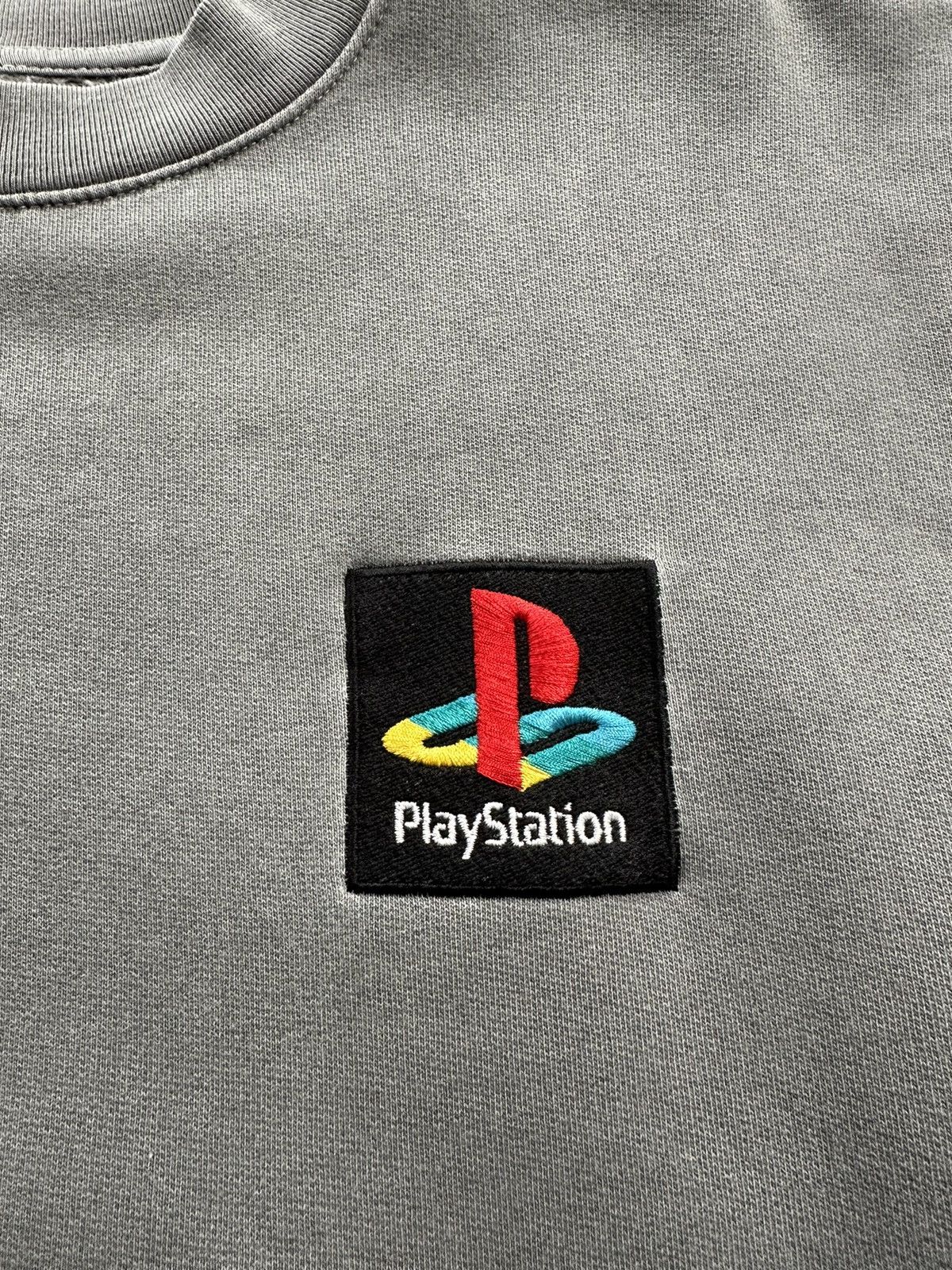 Playstation × Travis Scott 😵‍💫Travis Scott😵‍💫 PlayStation Crewneck Sweatshirt Size Medium Size US M / EU 48-50 / 2 - 8 Thumbnail