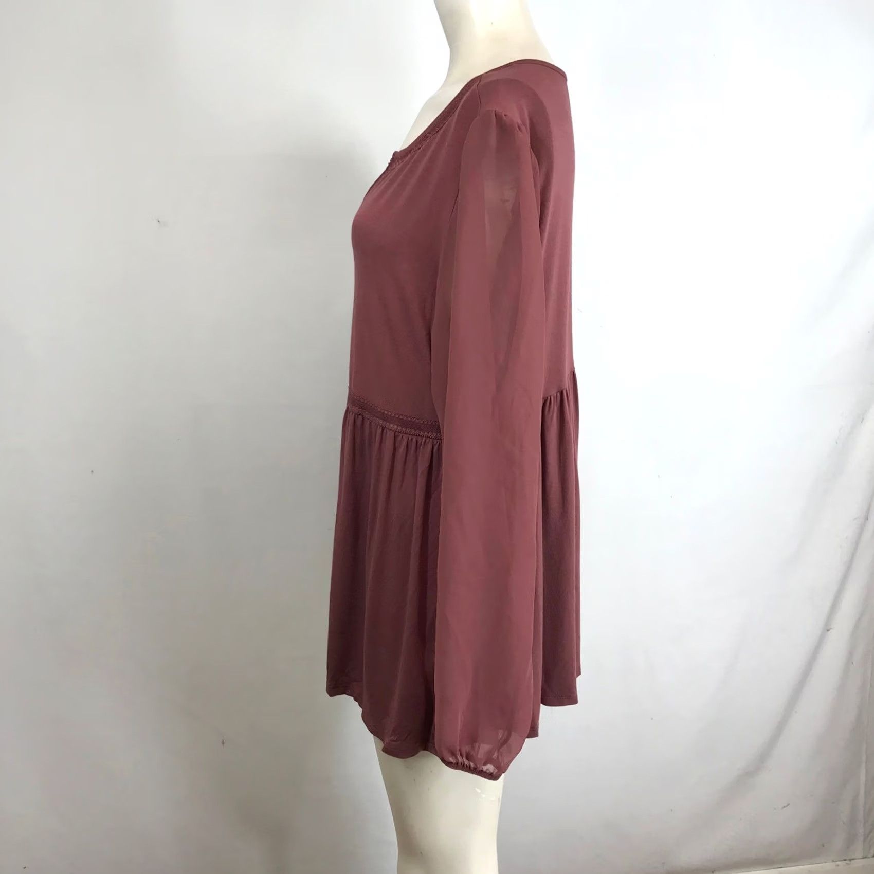 Torrid Torrid Super Soft Knit Peplum Tunic Top Dusty Rose Lace V-Neck Long Sleeve Women 1 Size XS / US 0-2 / IT 36-38 - 6 Thumbnail