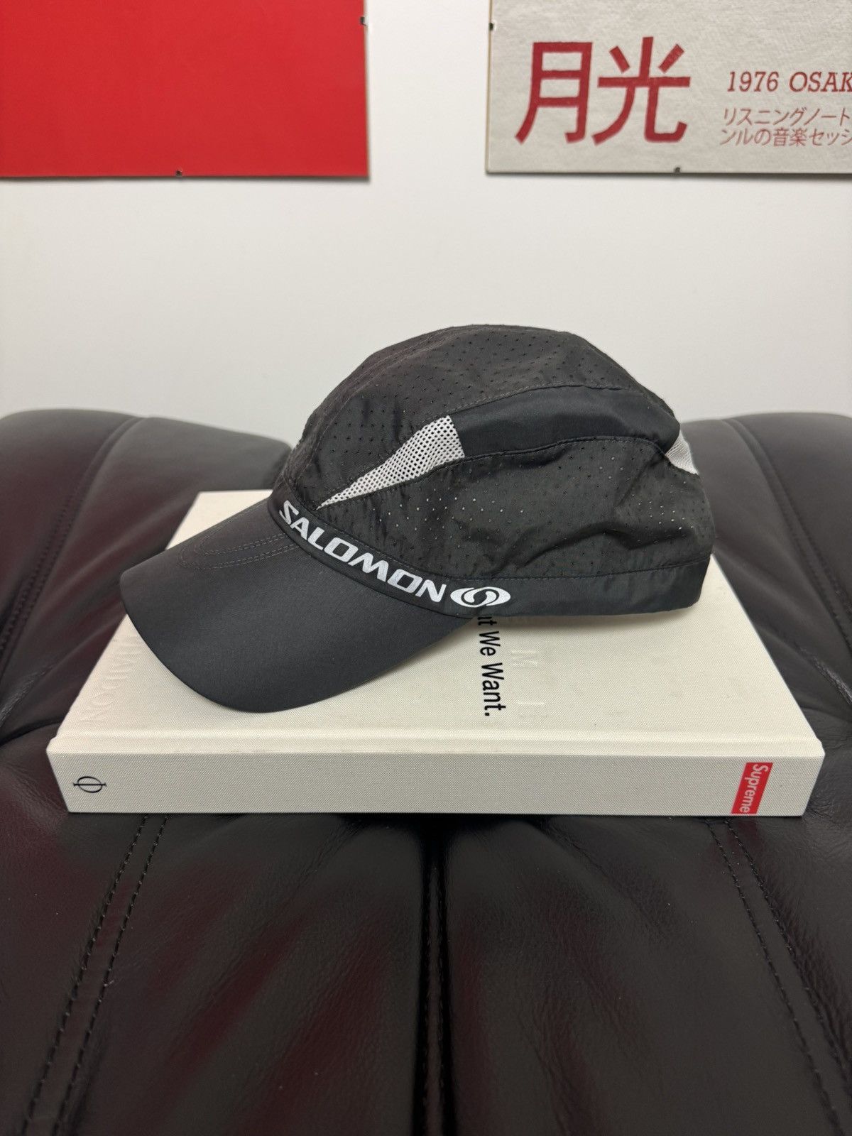 Salomon Salomon Running Sport Hat Black Cap Gym Run Light Size ONE SIZE - 1 Thumbnail