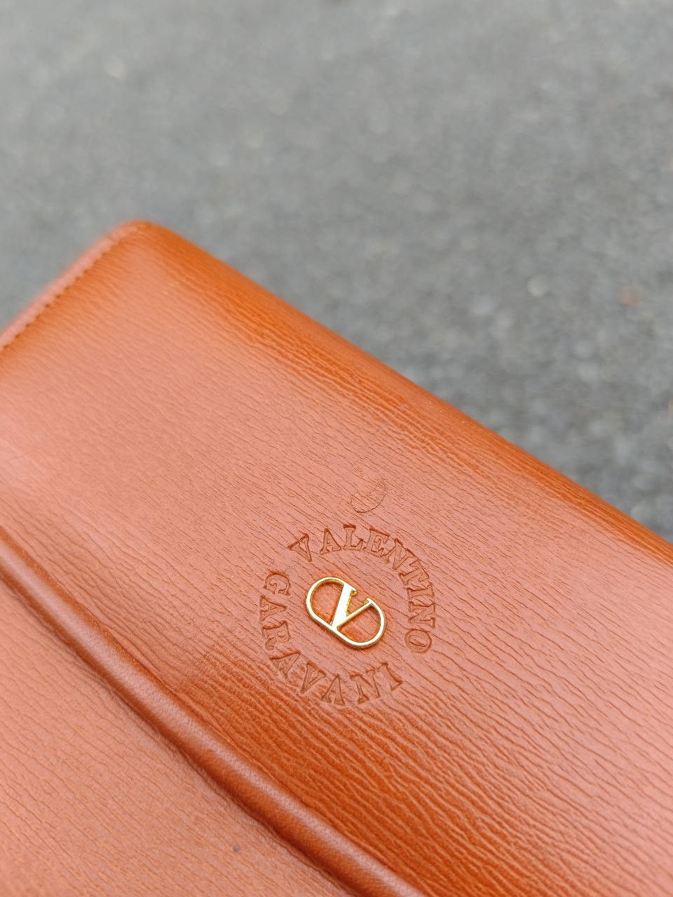 Leather × Valentino OG🔥GRAIL VALENTINO GARAVANI WALLET Size ONE SIZE - 10 Thumbnail