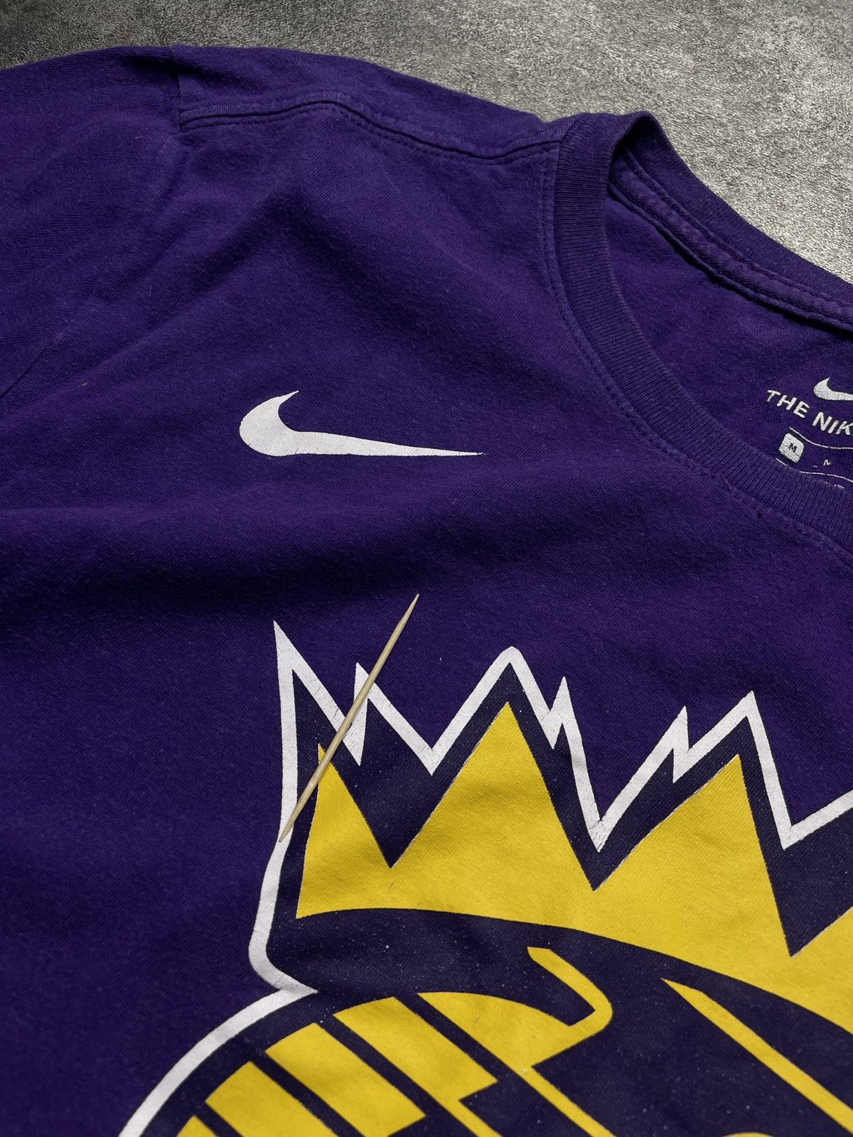 Nike × Vintage Nike Lakers T-Shirt Spellout Big Logo Rare Hype Basketball Size US M / EU 48-50 / 2 - 5 Thumbnail