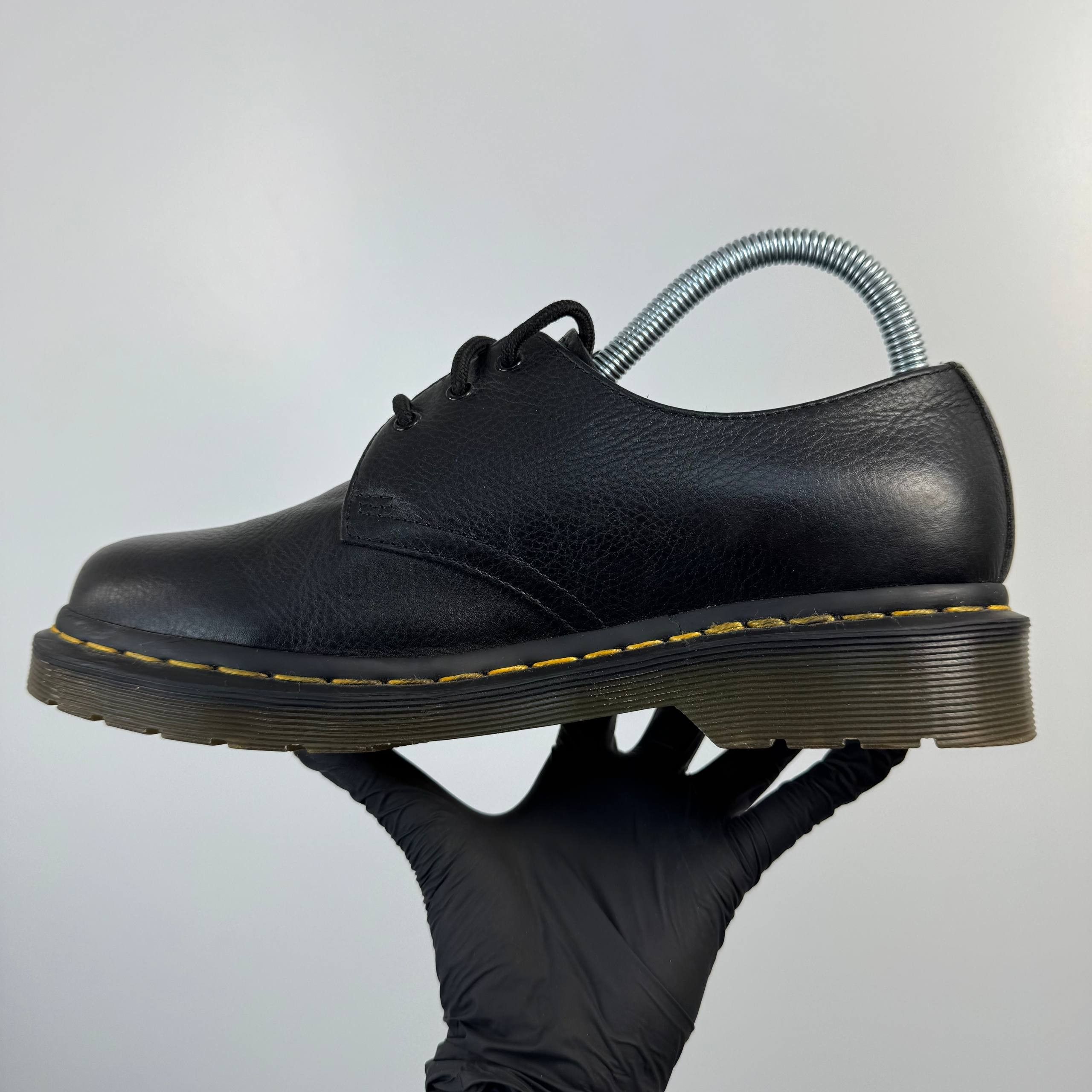 Dr. Martens Dr Martens 1461 AW501 Black Oxford Womens Size US 8.5 EU 40 Size US 8.5 / IT 38.5 - 4 Thumbnail